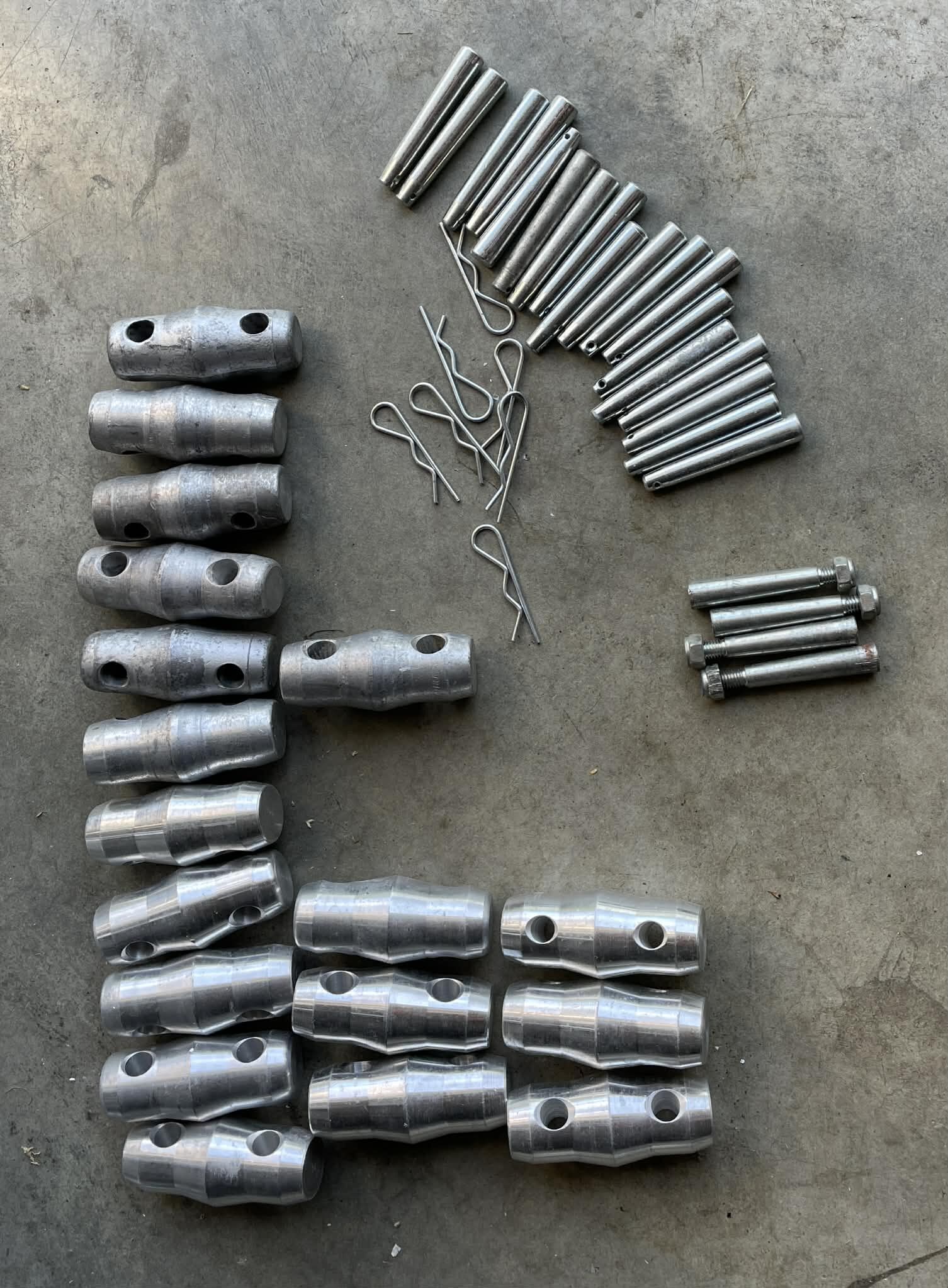 Gros lot de manchons et kits de couplage pour structures aluminium 290 (multi-marques)