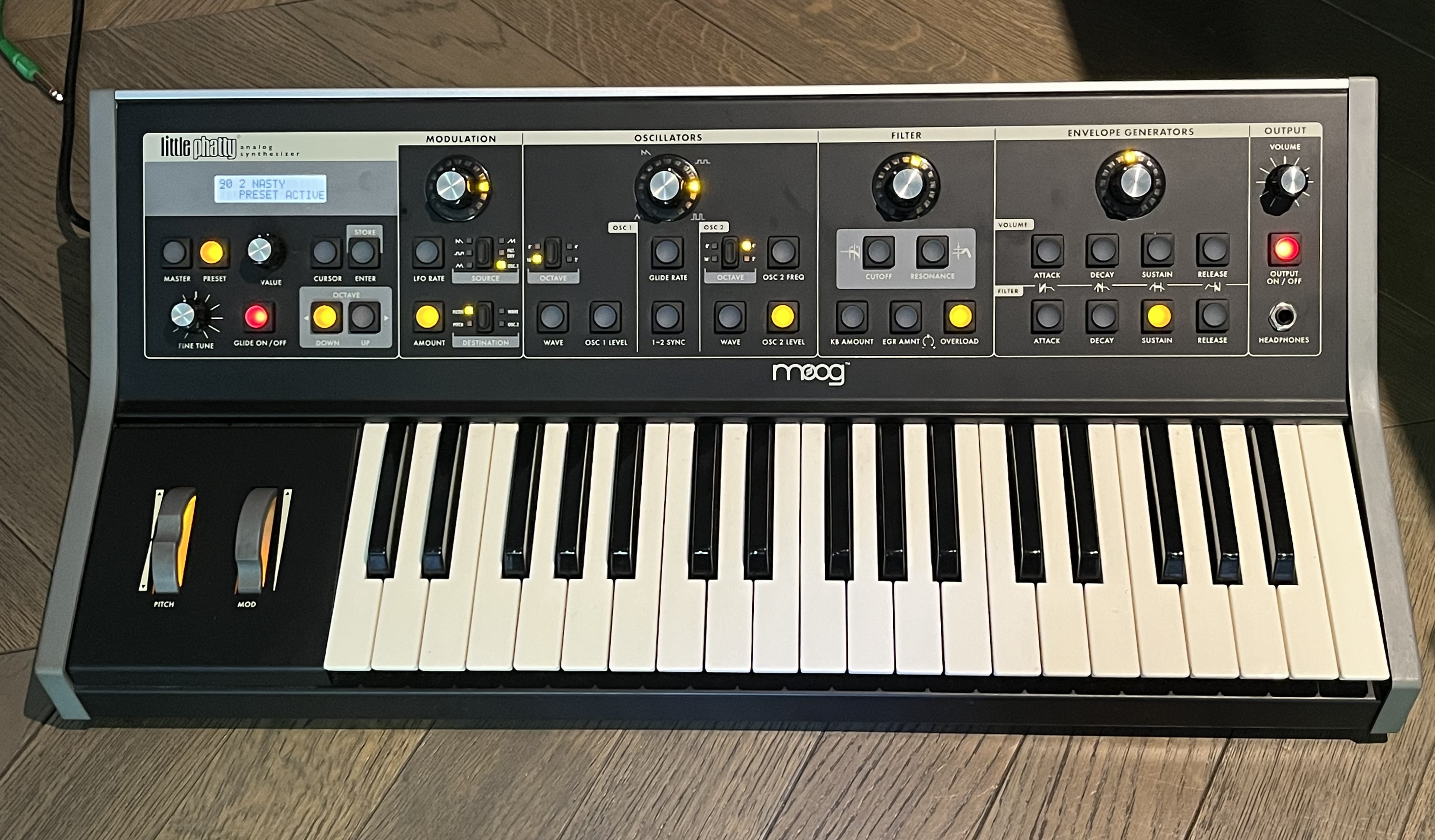 Moog Little Phatty Stage très bon état 