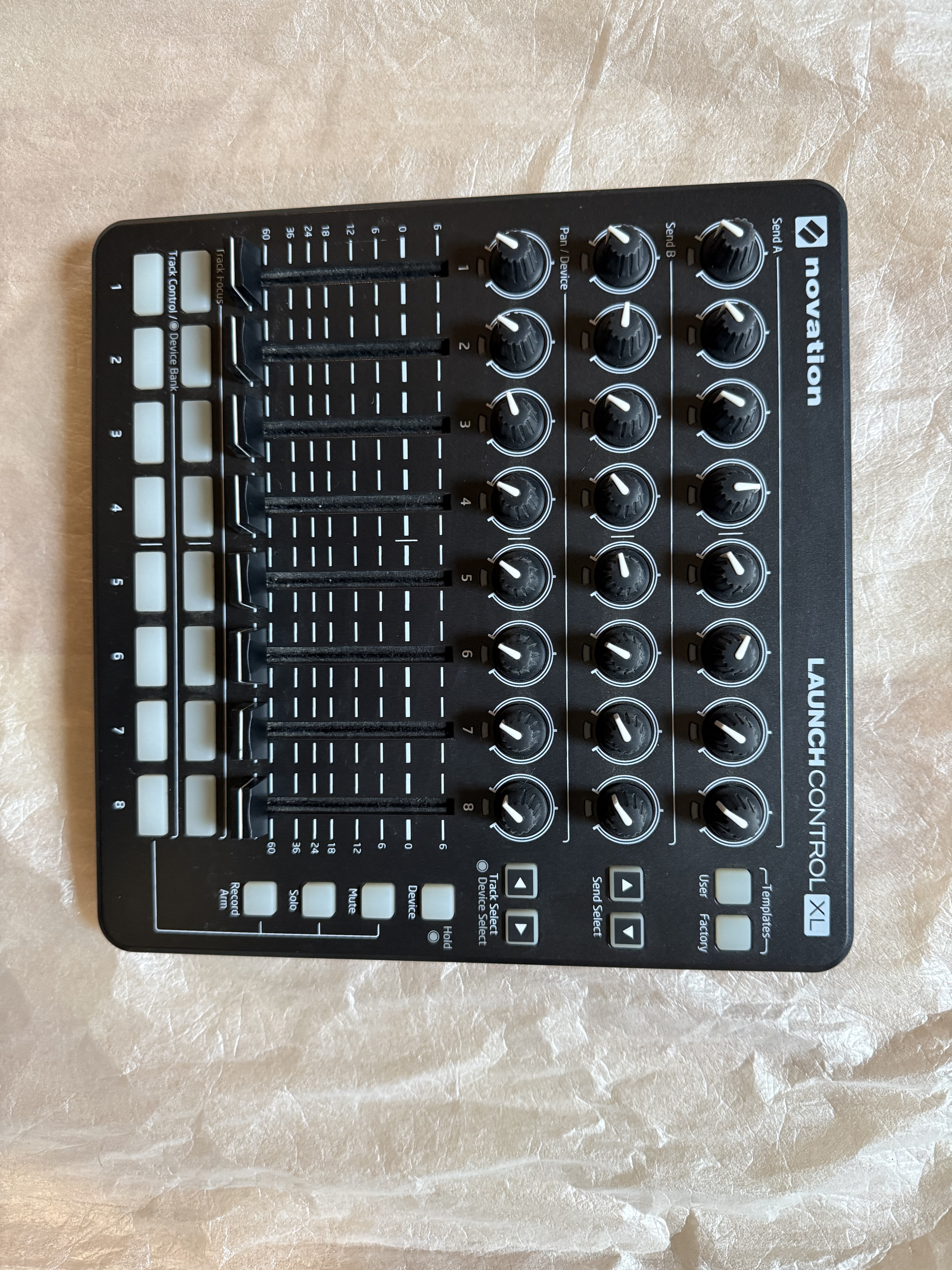 Novation Launchcontrol XL