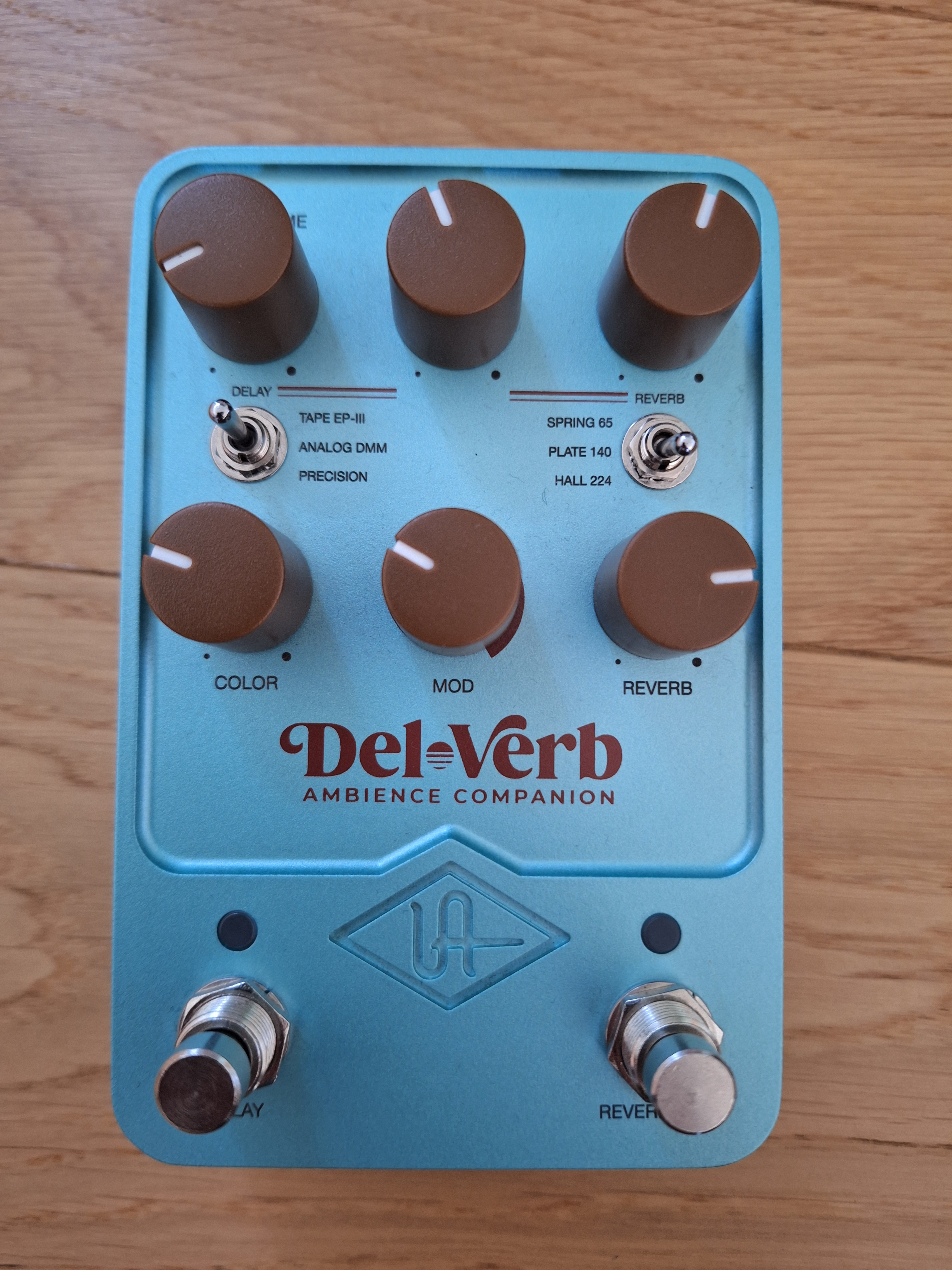 Pédale Universal Audio UAFX - Del-Verb