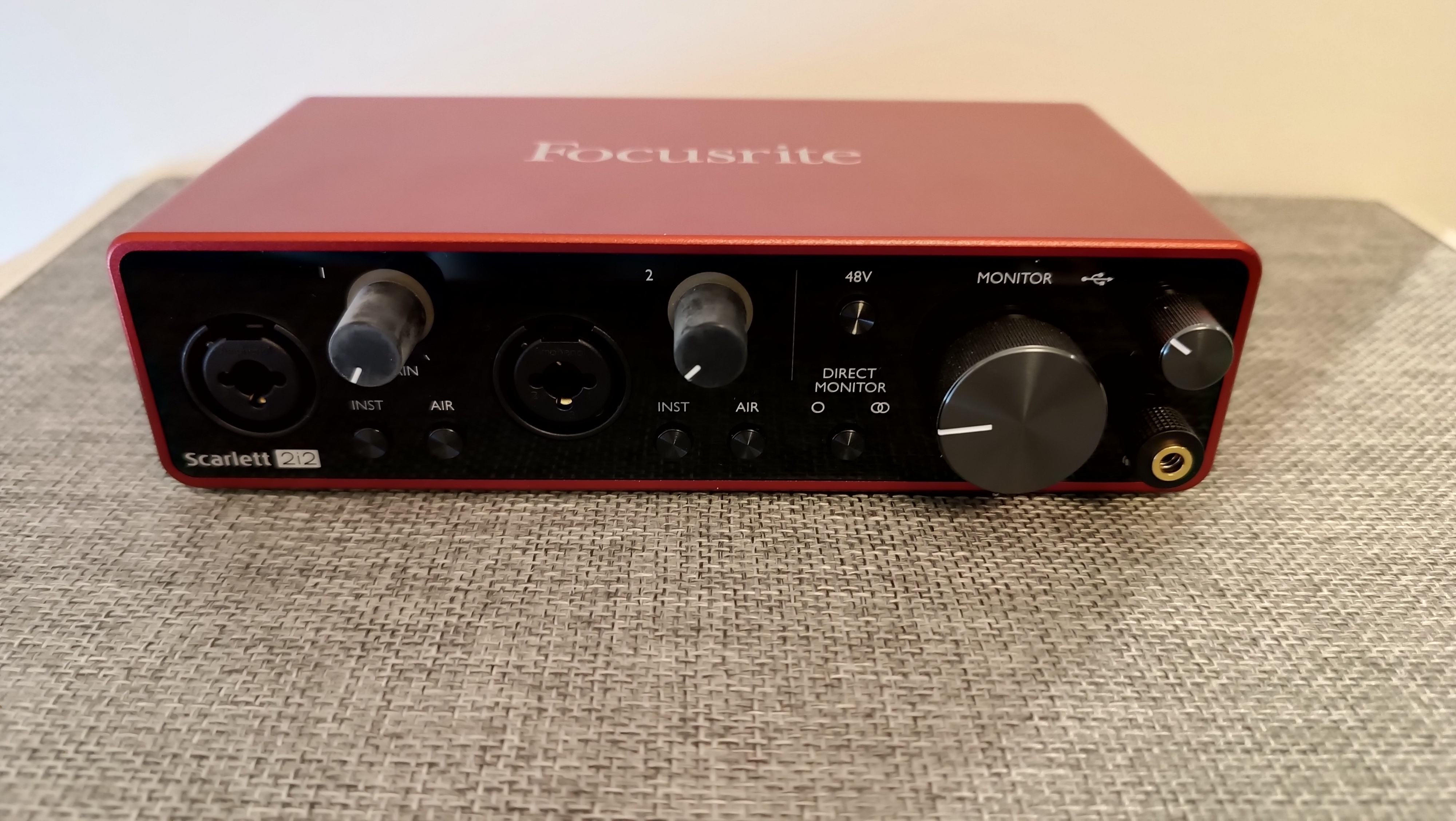 Vends interface audio Scarlett 2I2  
