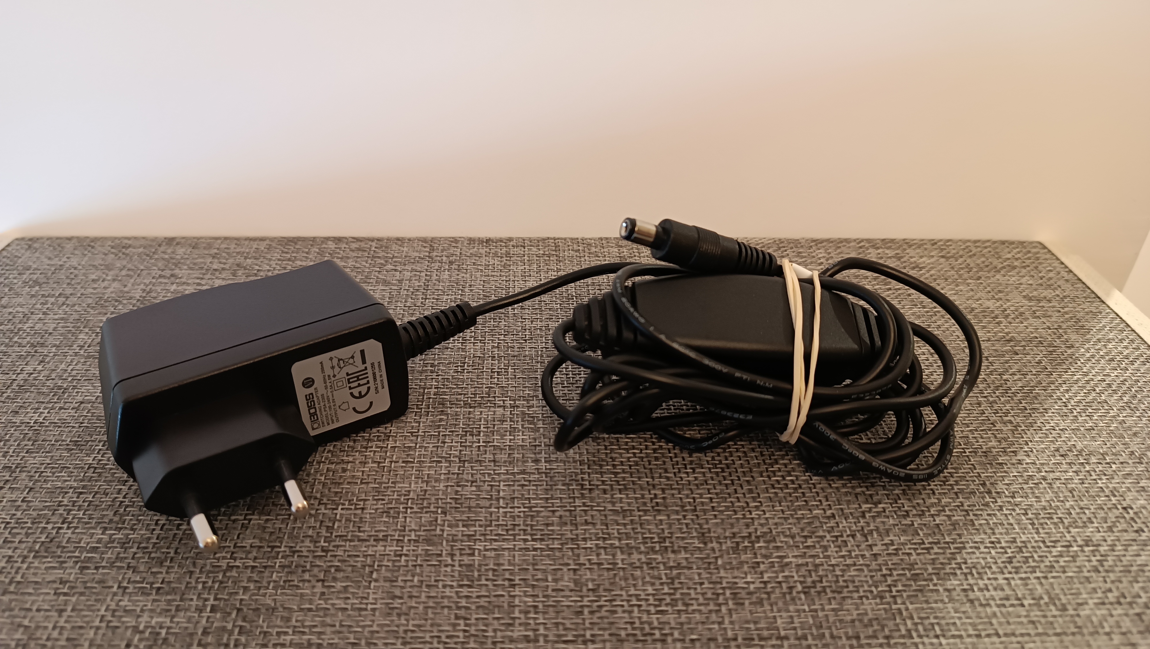 Vends ADAPTATEUR ROLAND PSA 130 S NEUF