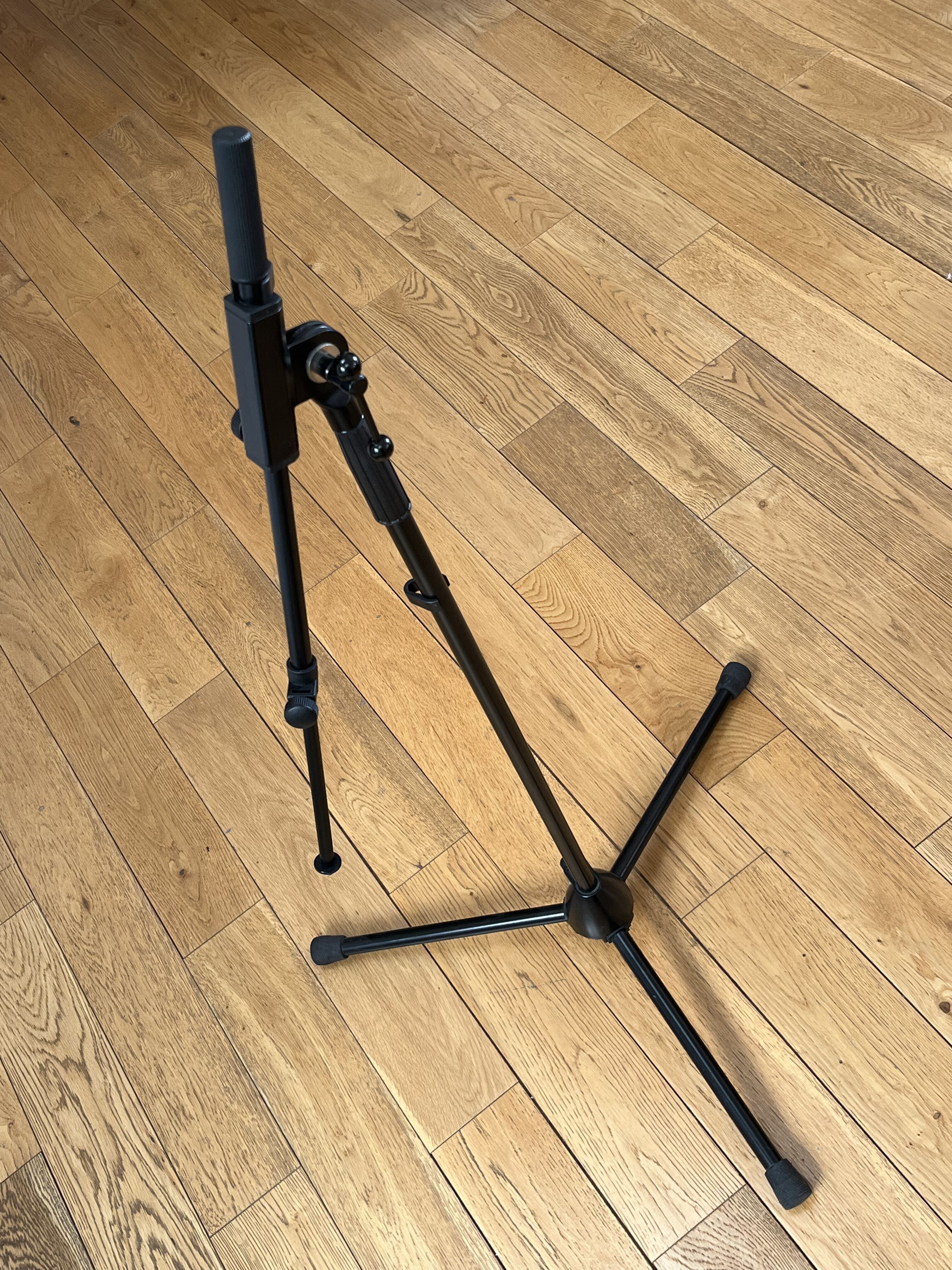 Pied de micro perche K&M 210 black