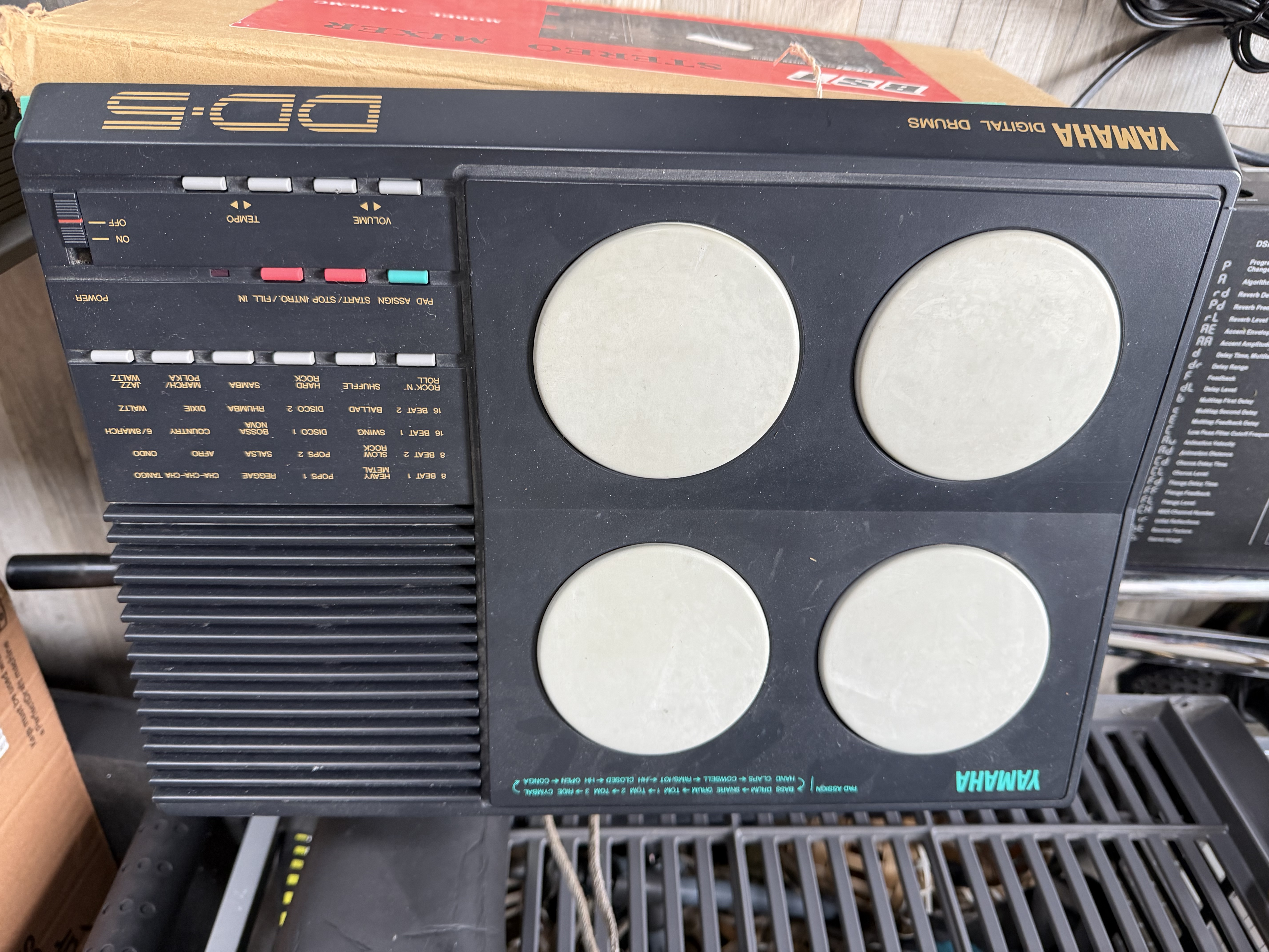 Boite à rythme Yamaha