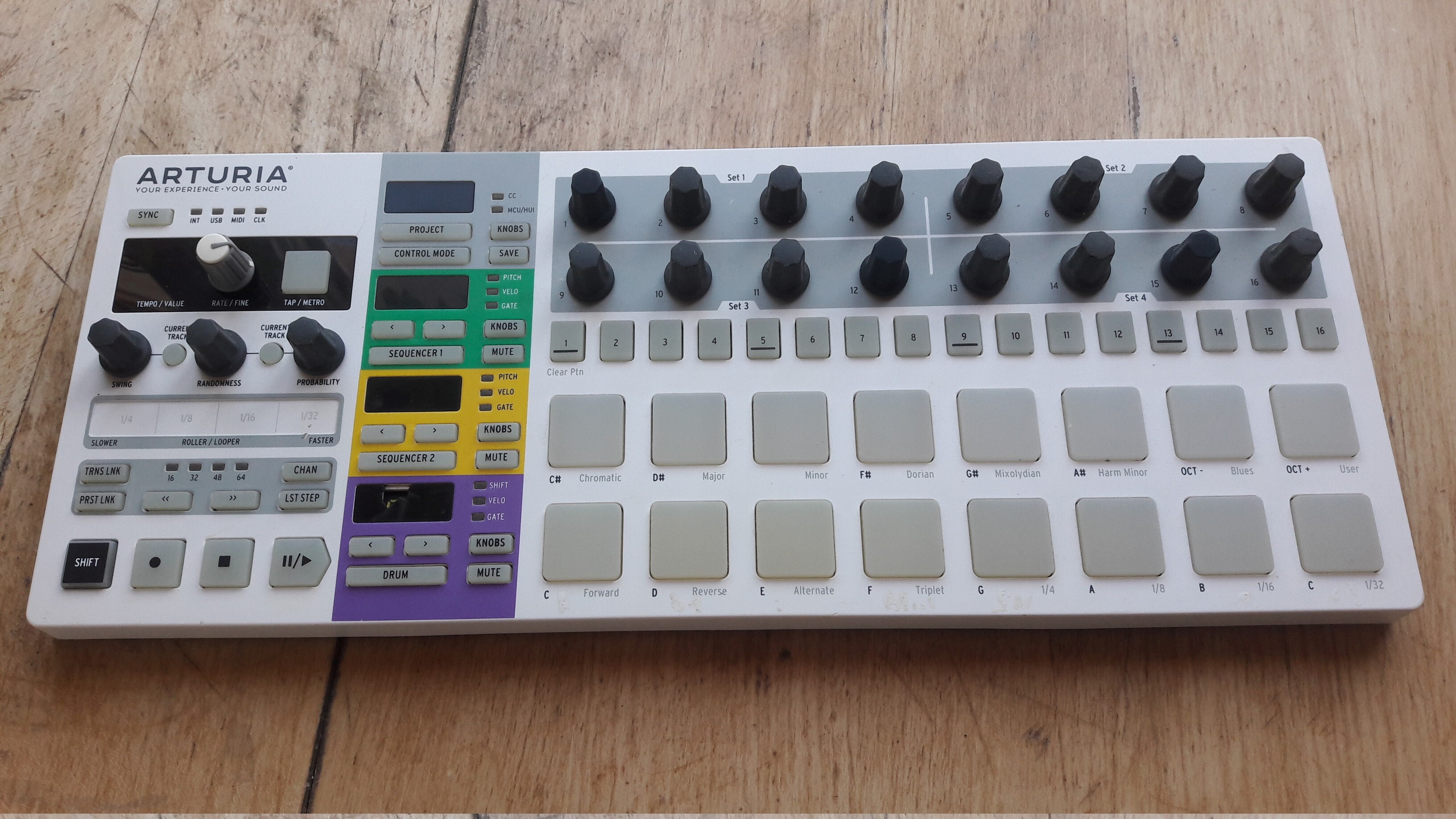 Arturia Beatstep Pro usagé mais parfaitement fonctionnel