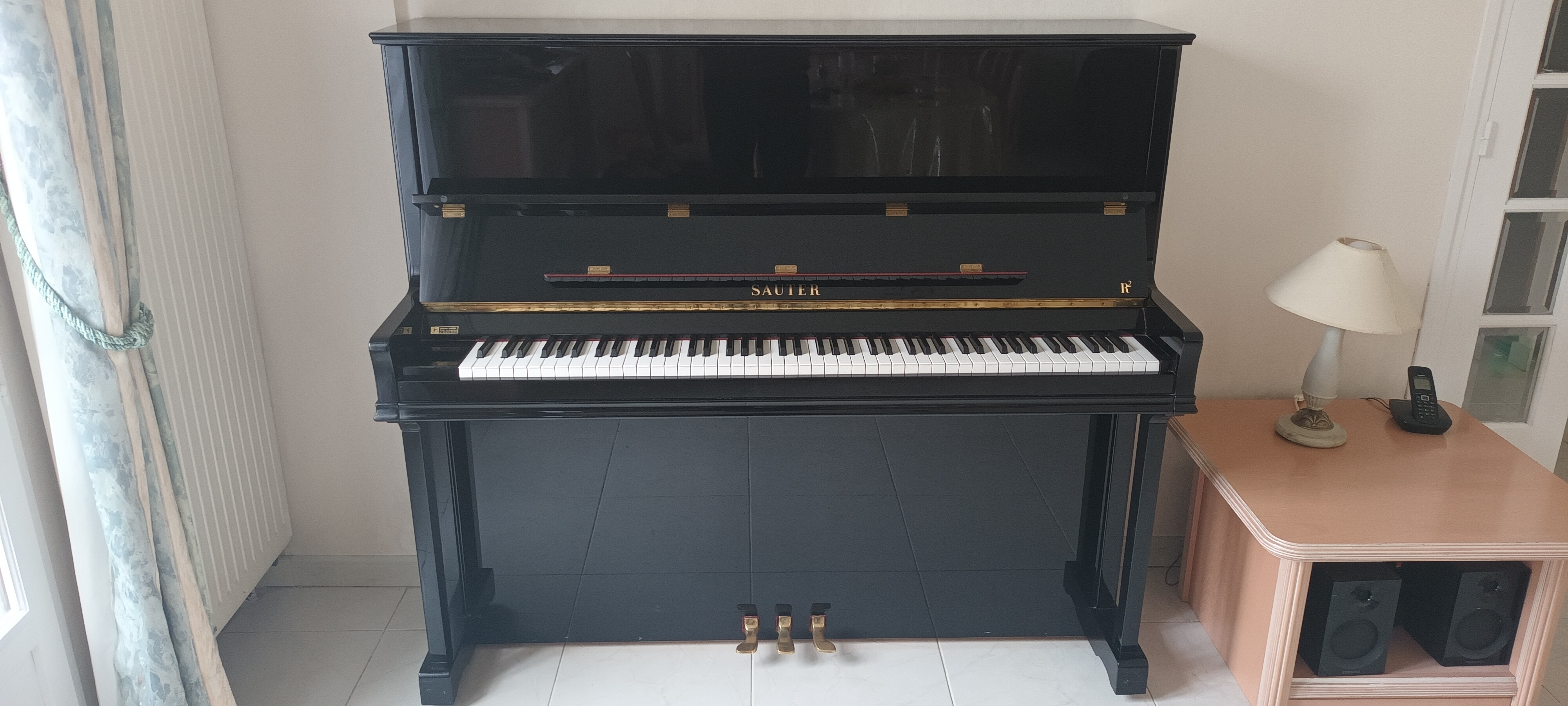 VENDS PIANO DROIT SAUTER 130 R2
