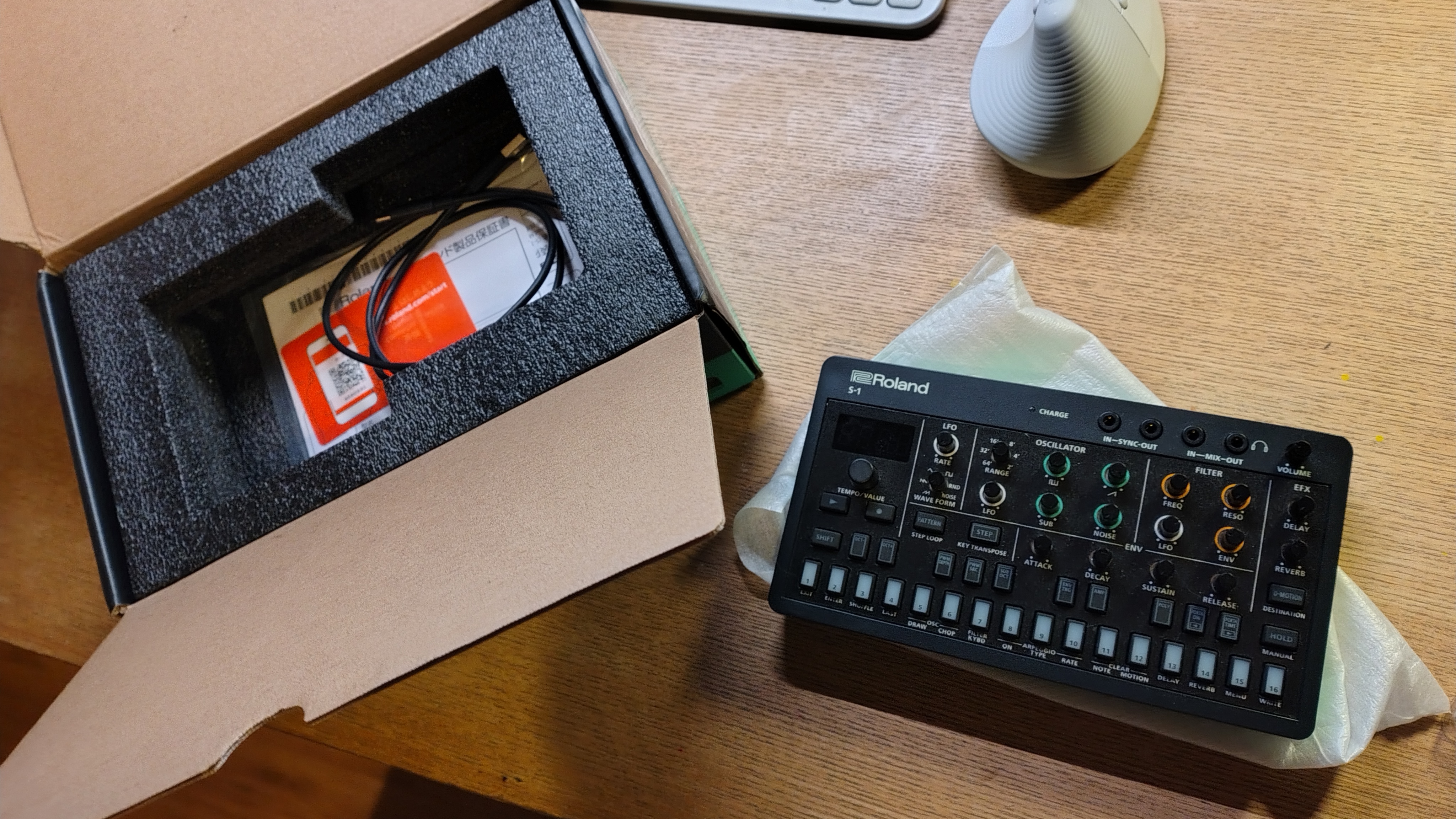 Vends Roland S-1 Tweak Synth mondial relay FDPI - LOOPER