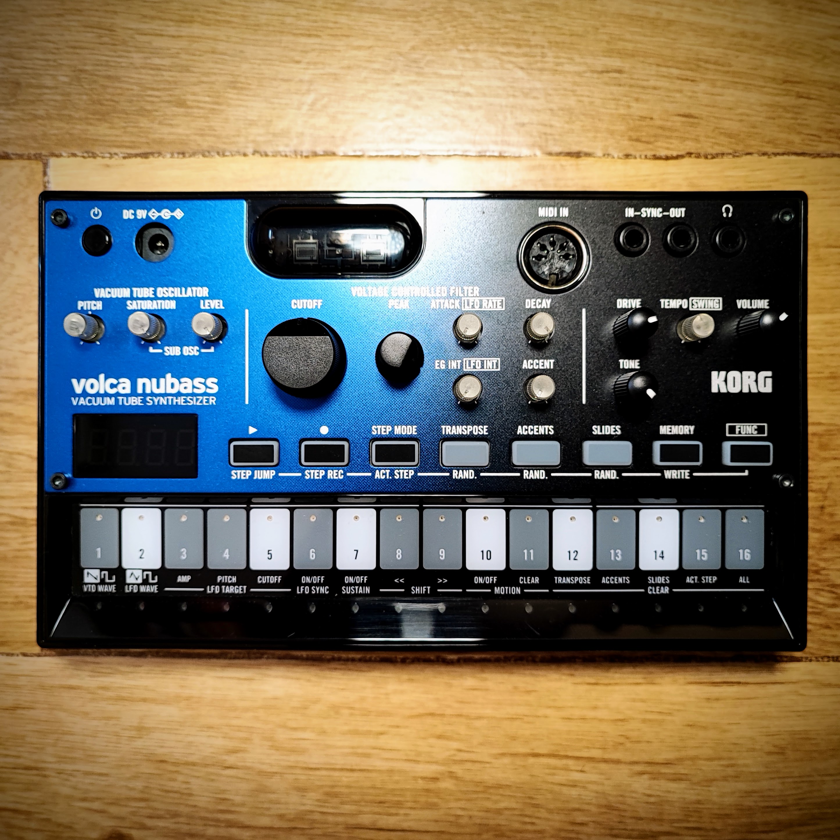 Vends Korg Volca Nubass - État NEUF