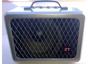Zt Amplifiers The LunchBox II