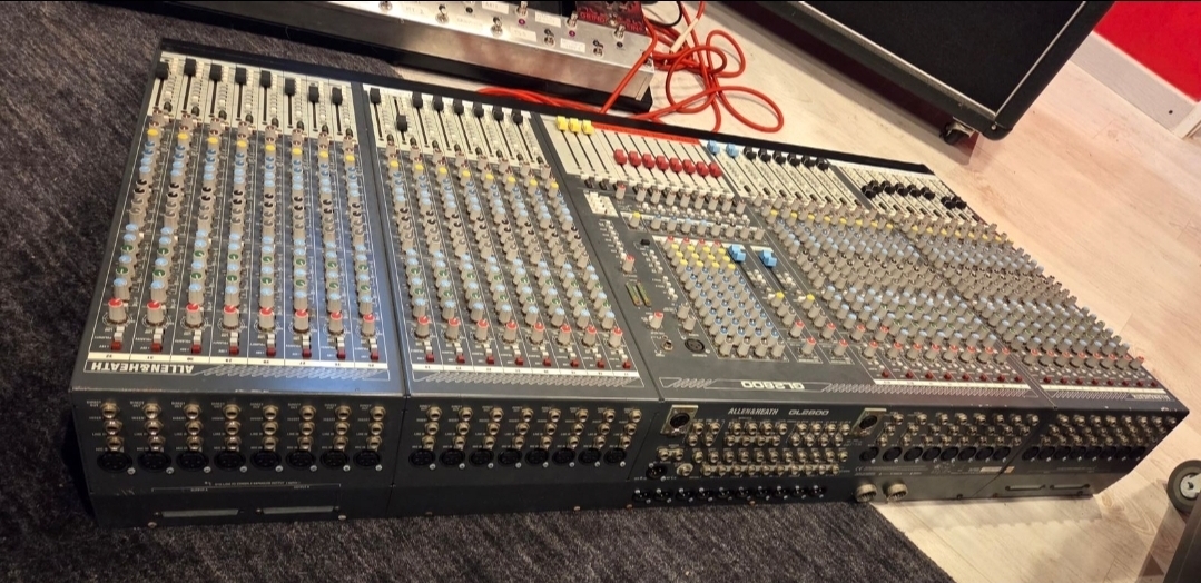 Allen & Heath GL2800-32 (54952)