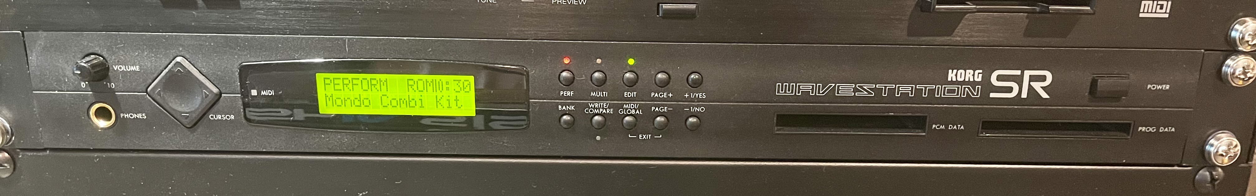 Vends Korg Wavestation SR