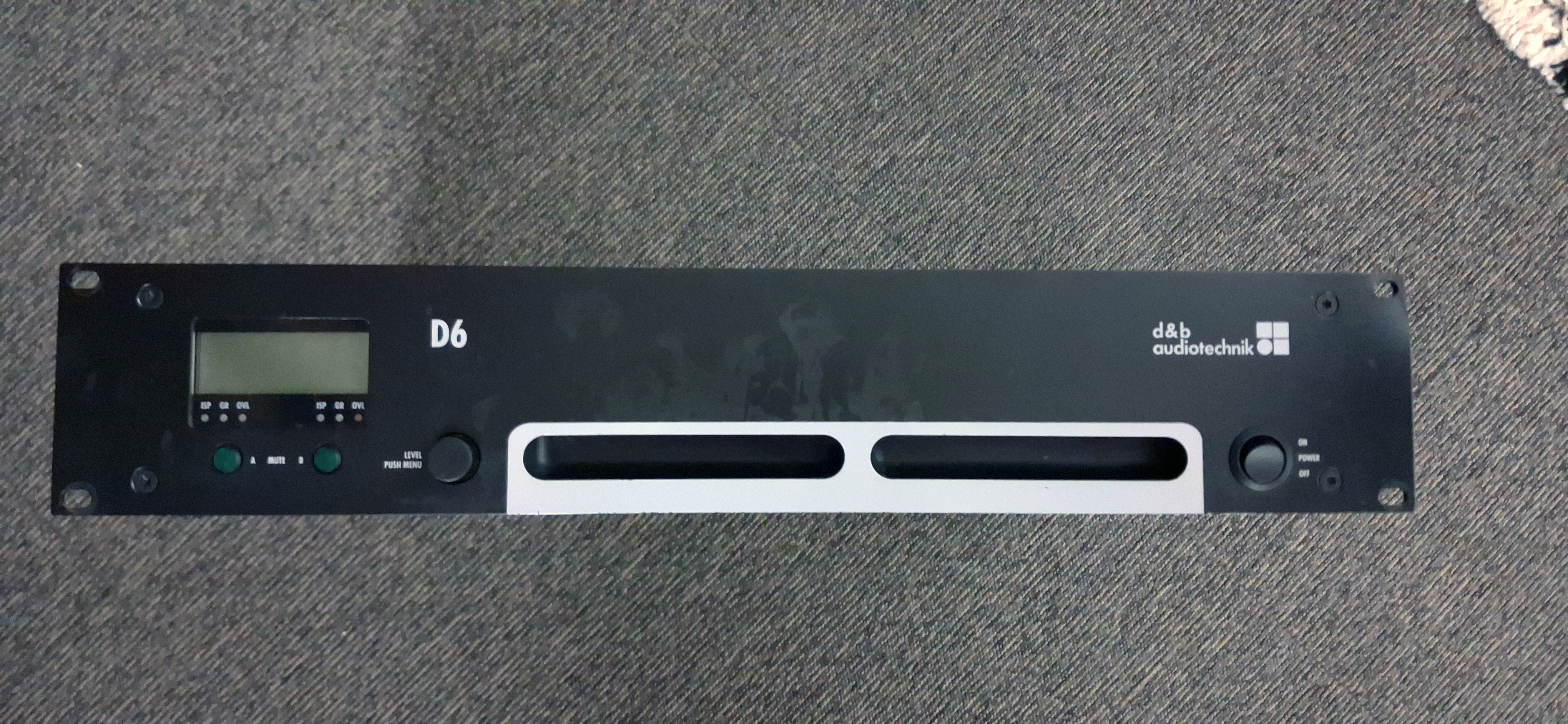 D6 AV
