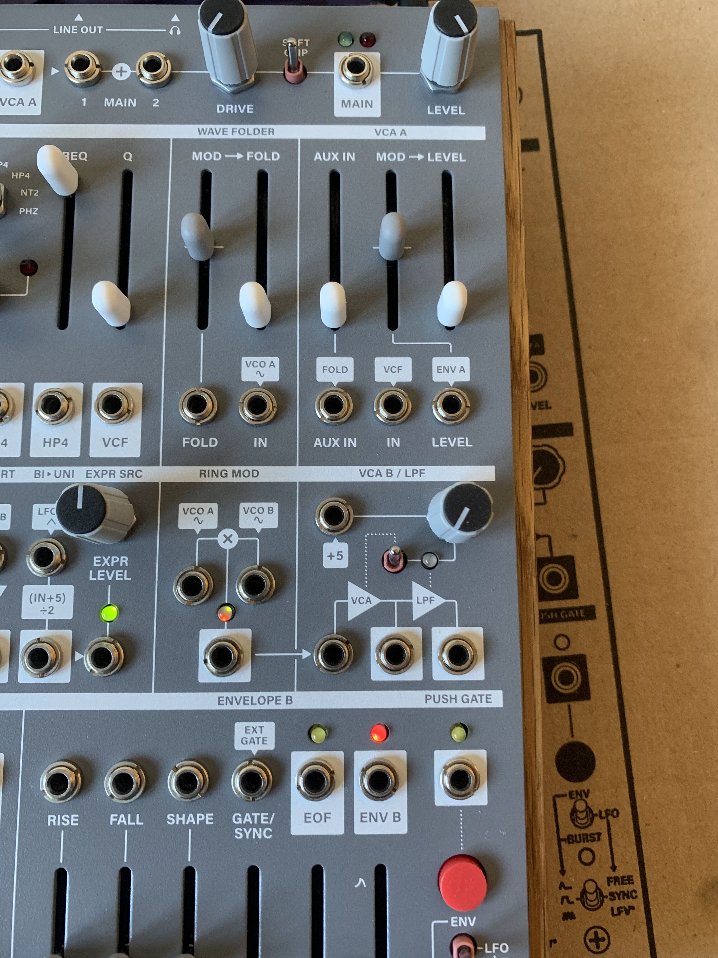 Intellijel Designs Cascadia (75454)
