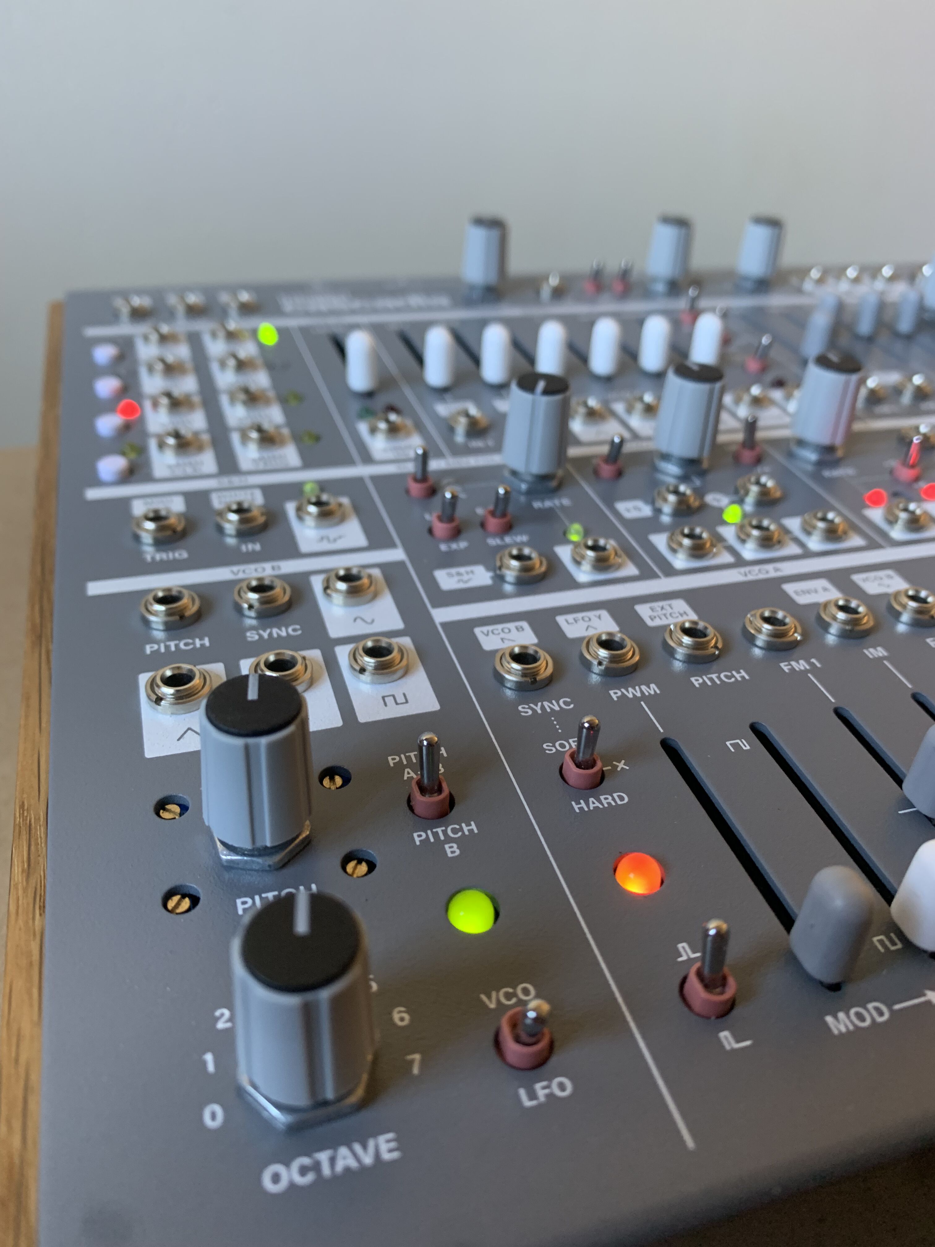 Intellijel Designs Cascadia (20789)