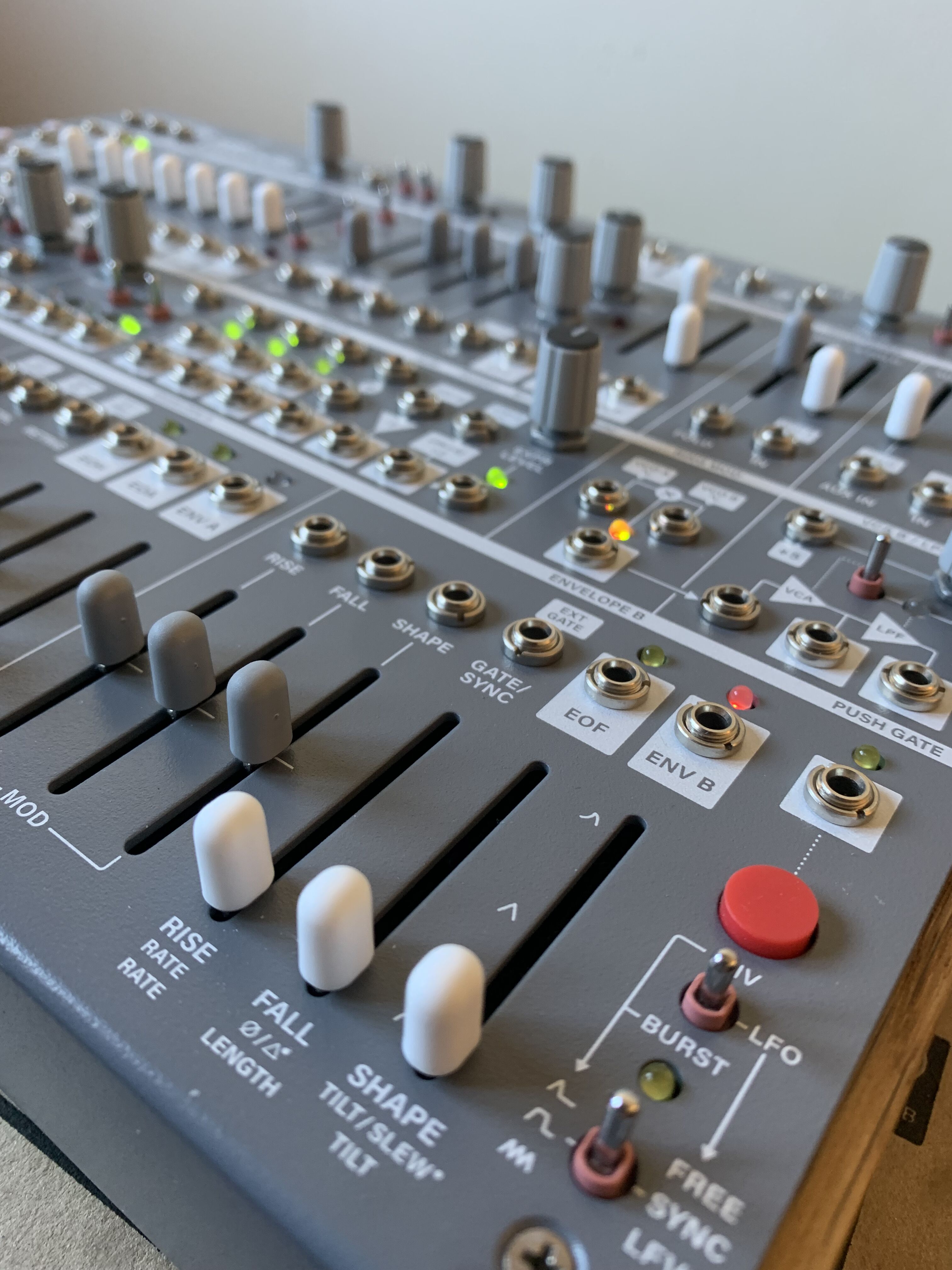 Intellijel Designs Cascadia (85277)
