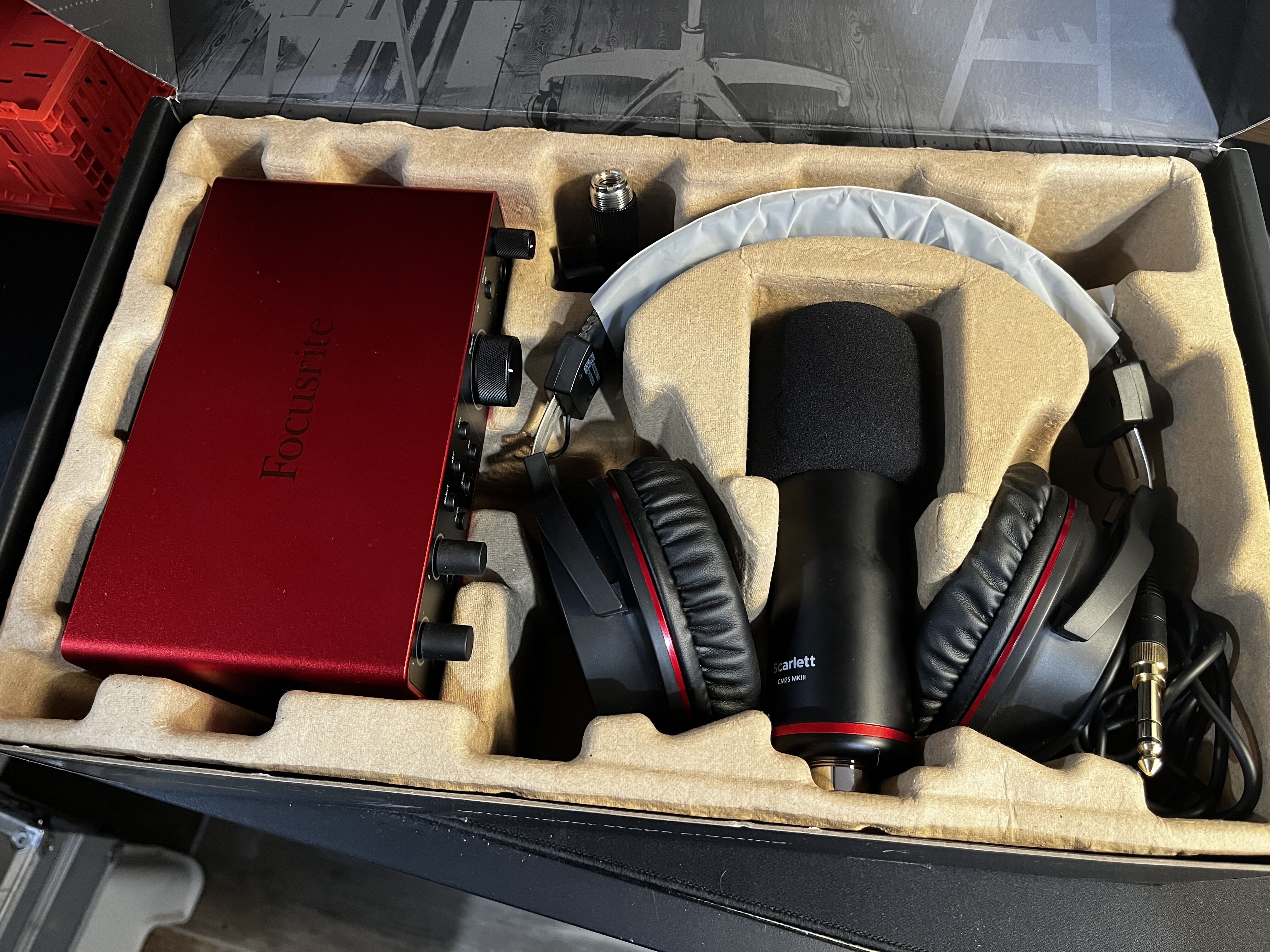 Focusrite Scarlett 2i2 Studio