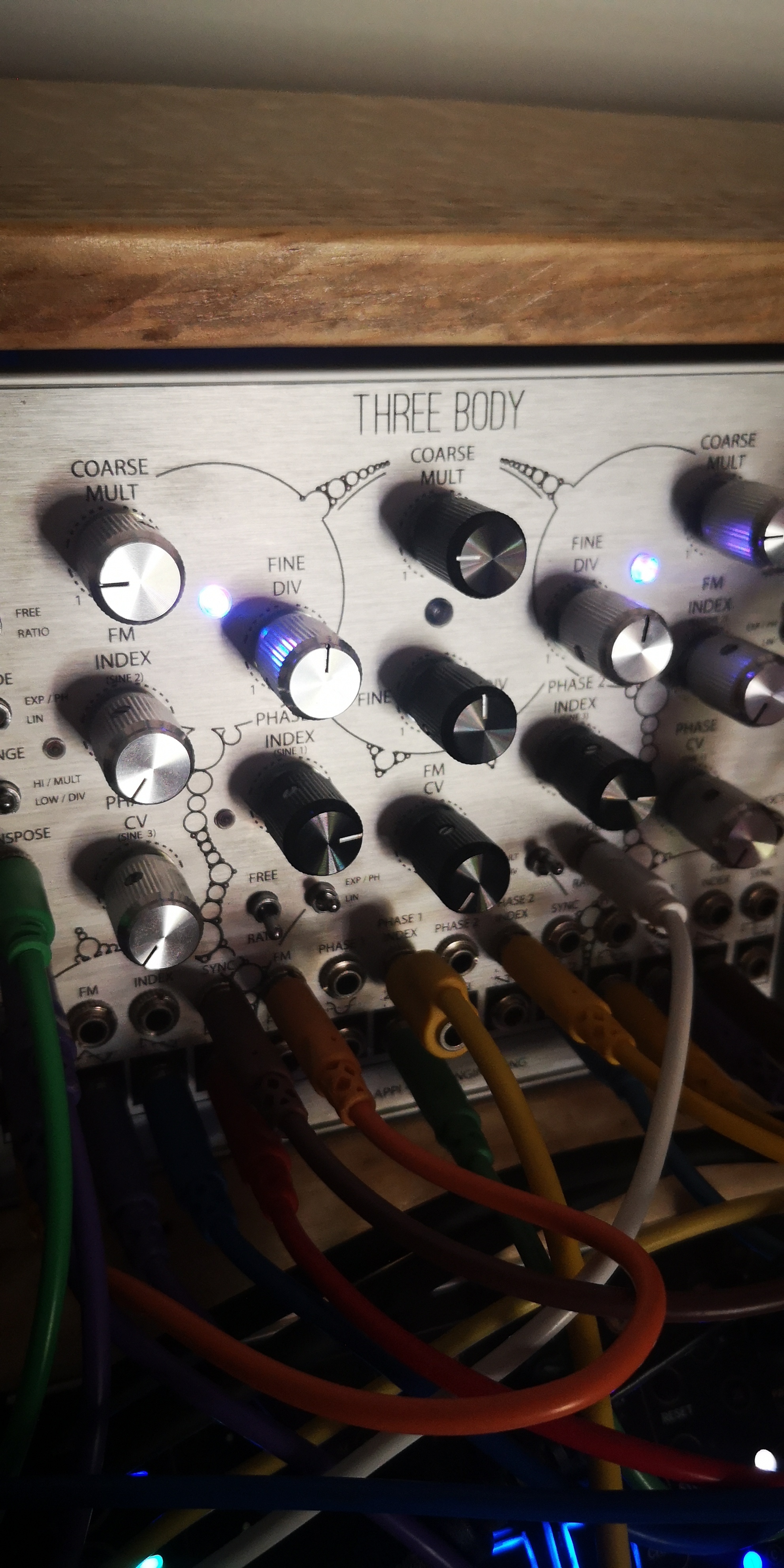 Vend Three body - fdp inclus 