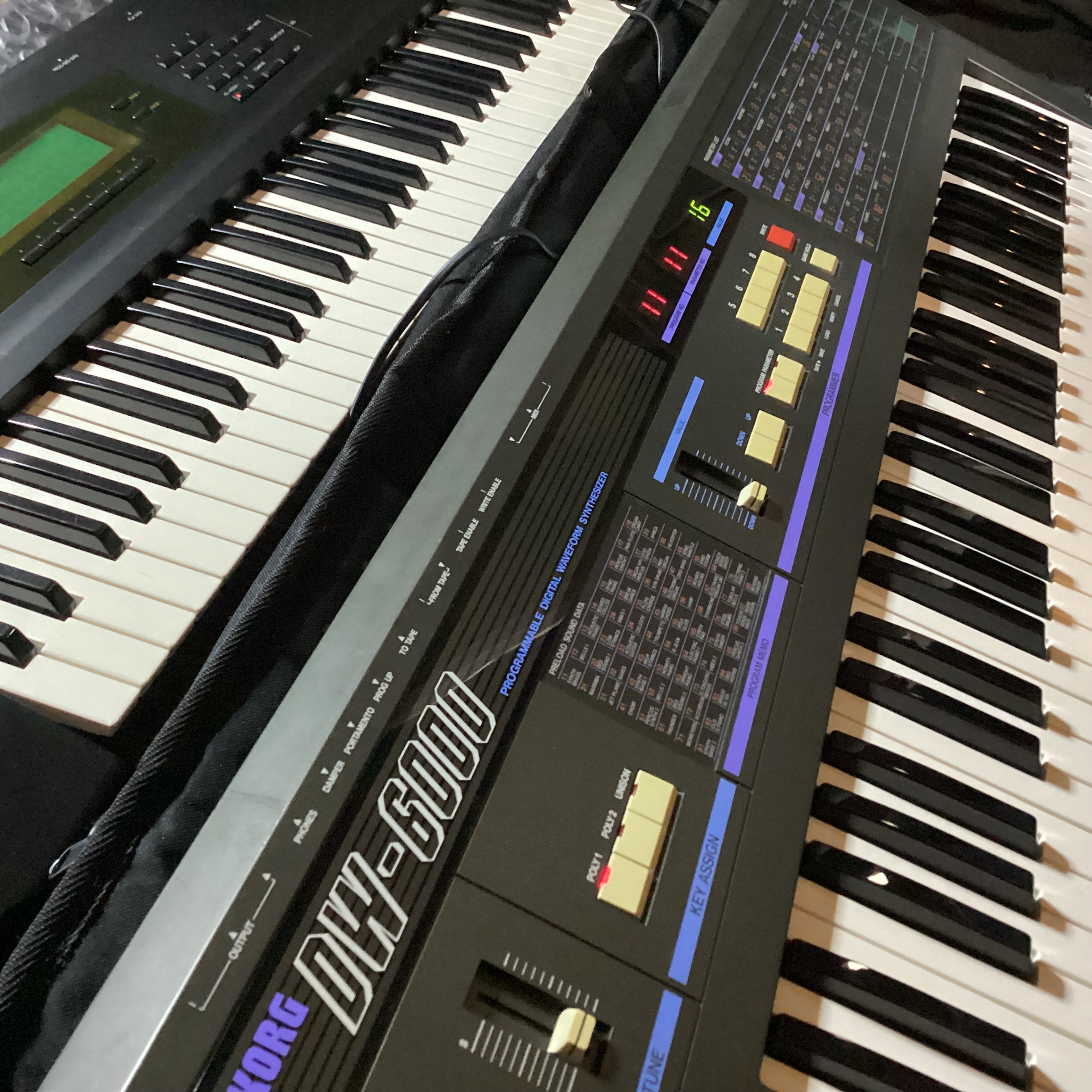 Korg Dw-6000 (64406)