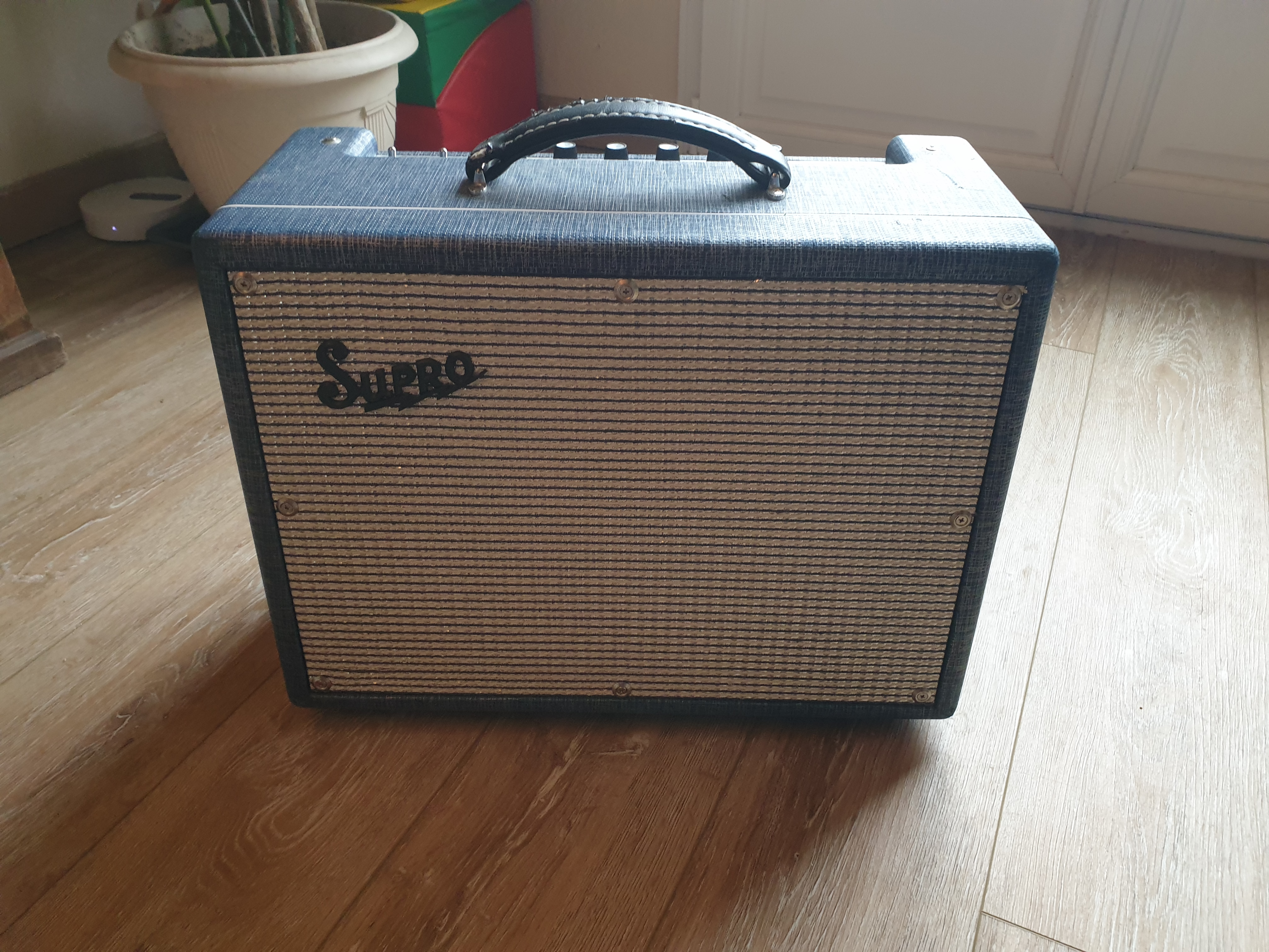 Vends Supro Tremoverb 22w lampez