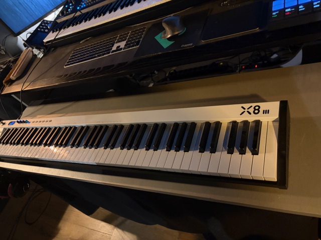 Midiplus X-8 III (44340)