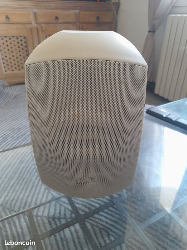 Enceinte apart mask-6TW