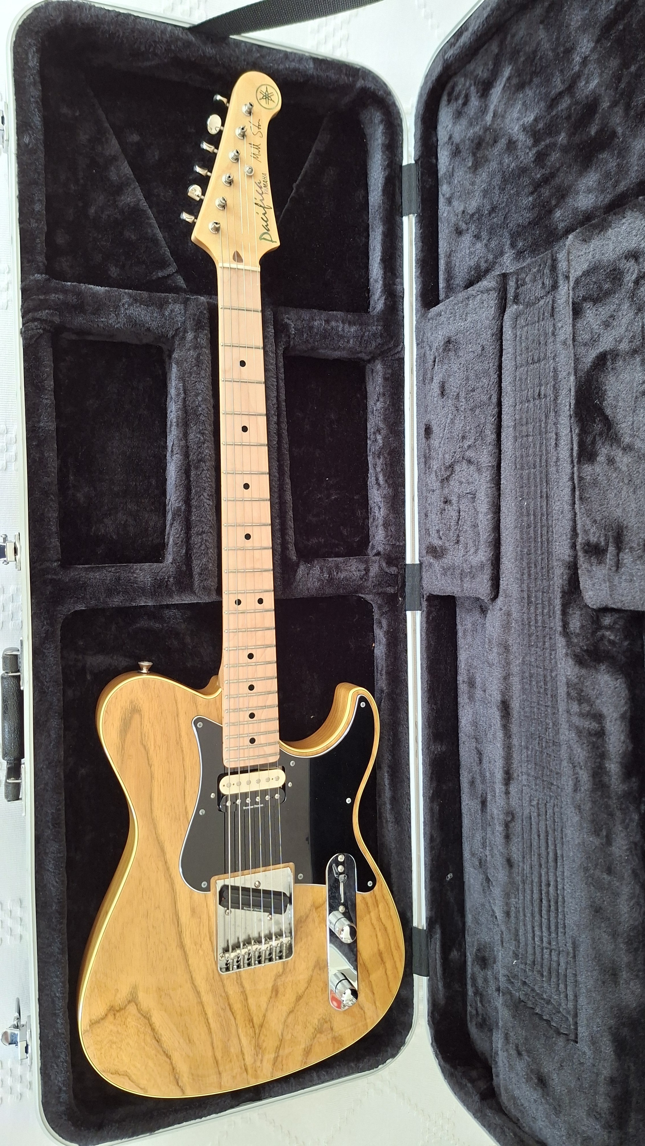 Yamaha Pacifica Mike Stern 1511 de 2010 