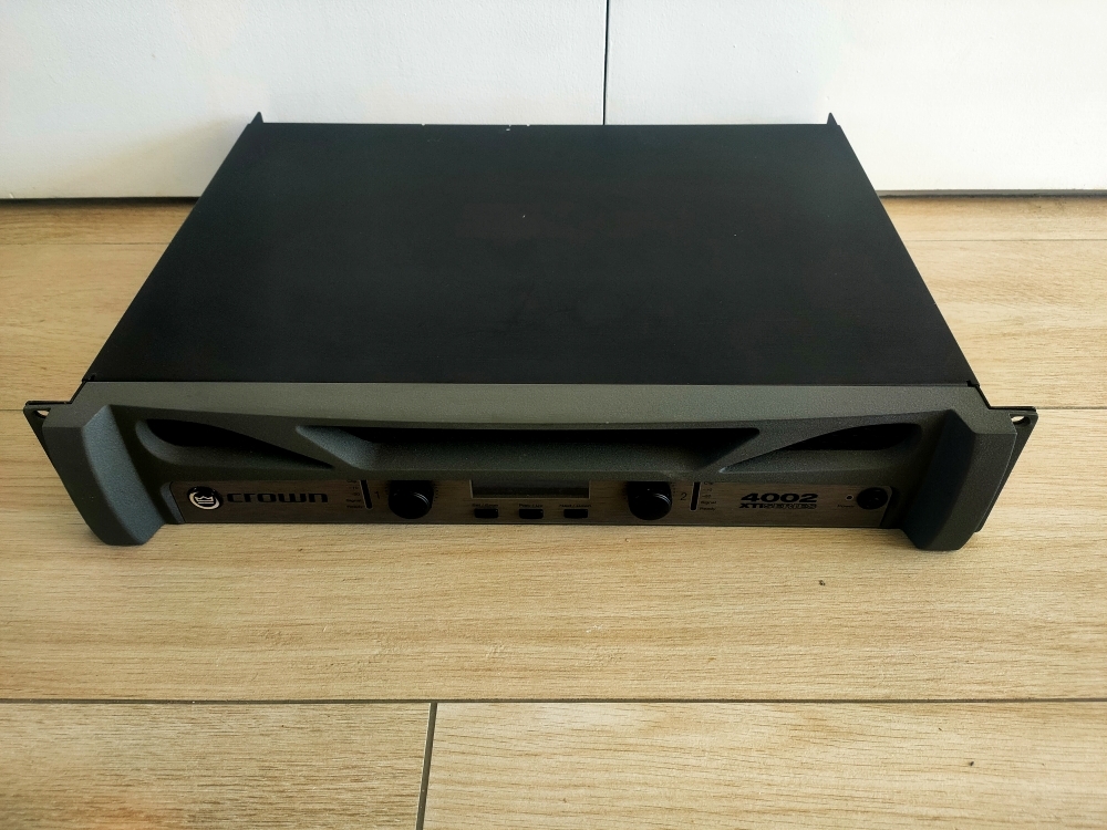 vends amplificateur crown xti 4002    2 x 1200 w sous garantie jusqu'en juin 2027