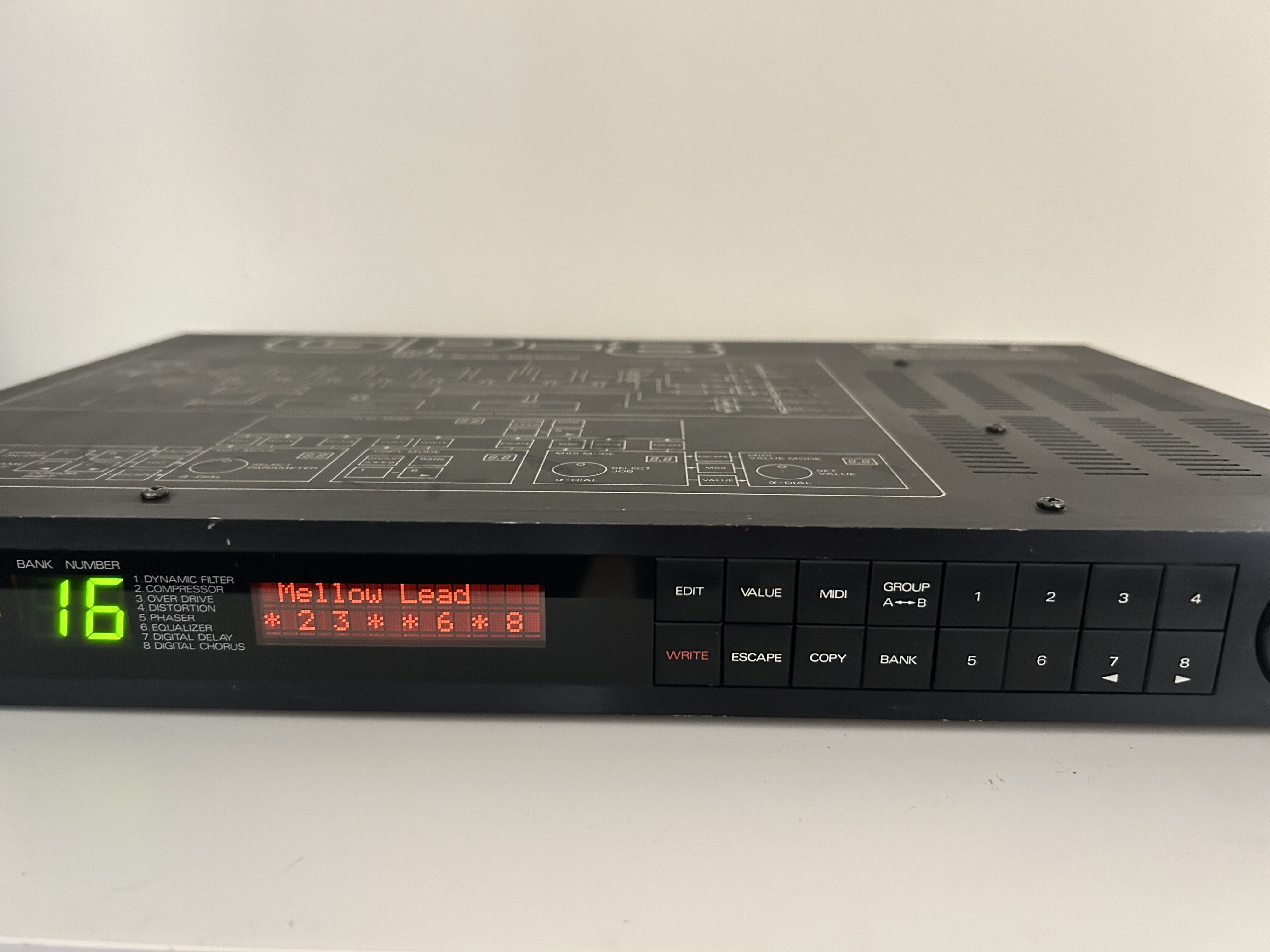 Roland GP-8 (73946)