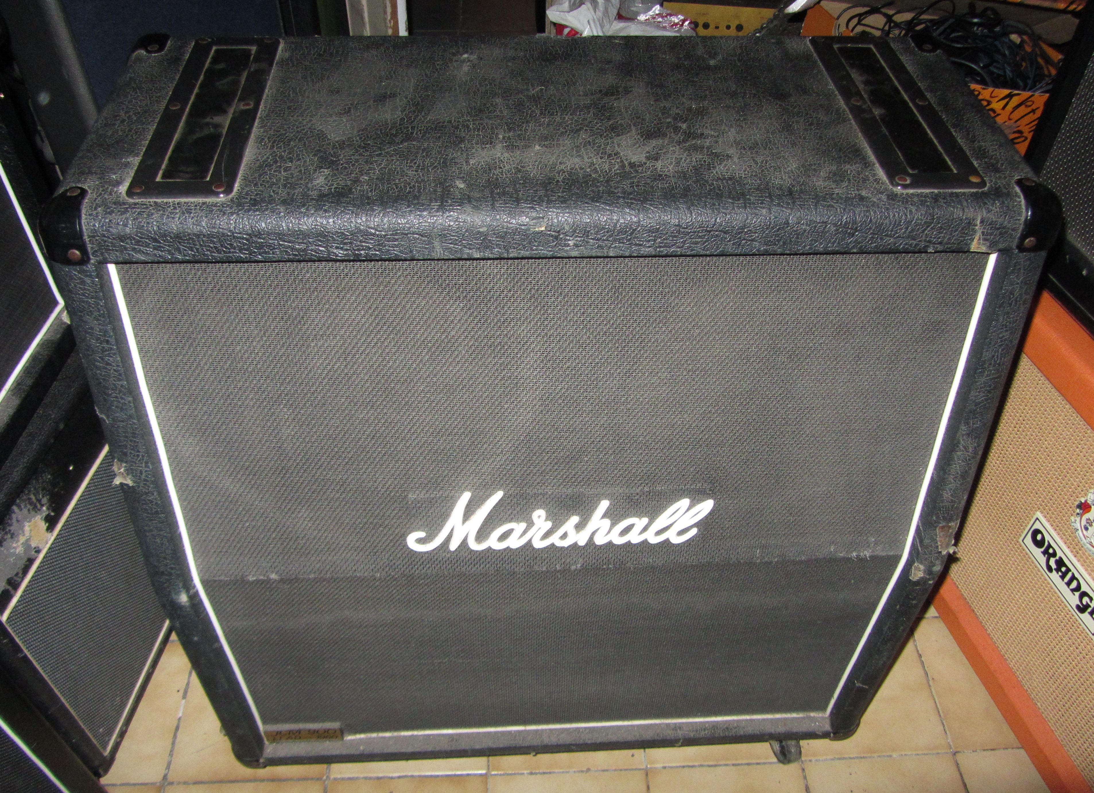 Marshall 1960 JCM900 VIDE (sans HP)