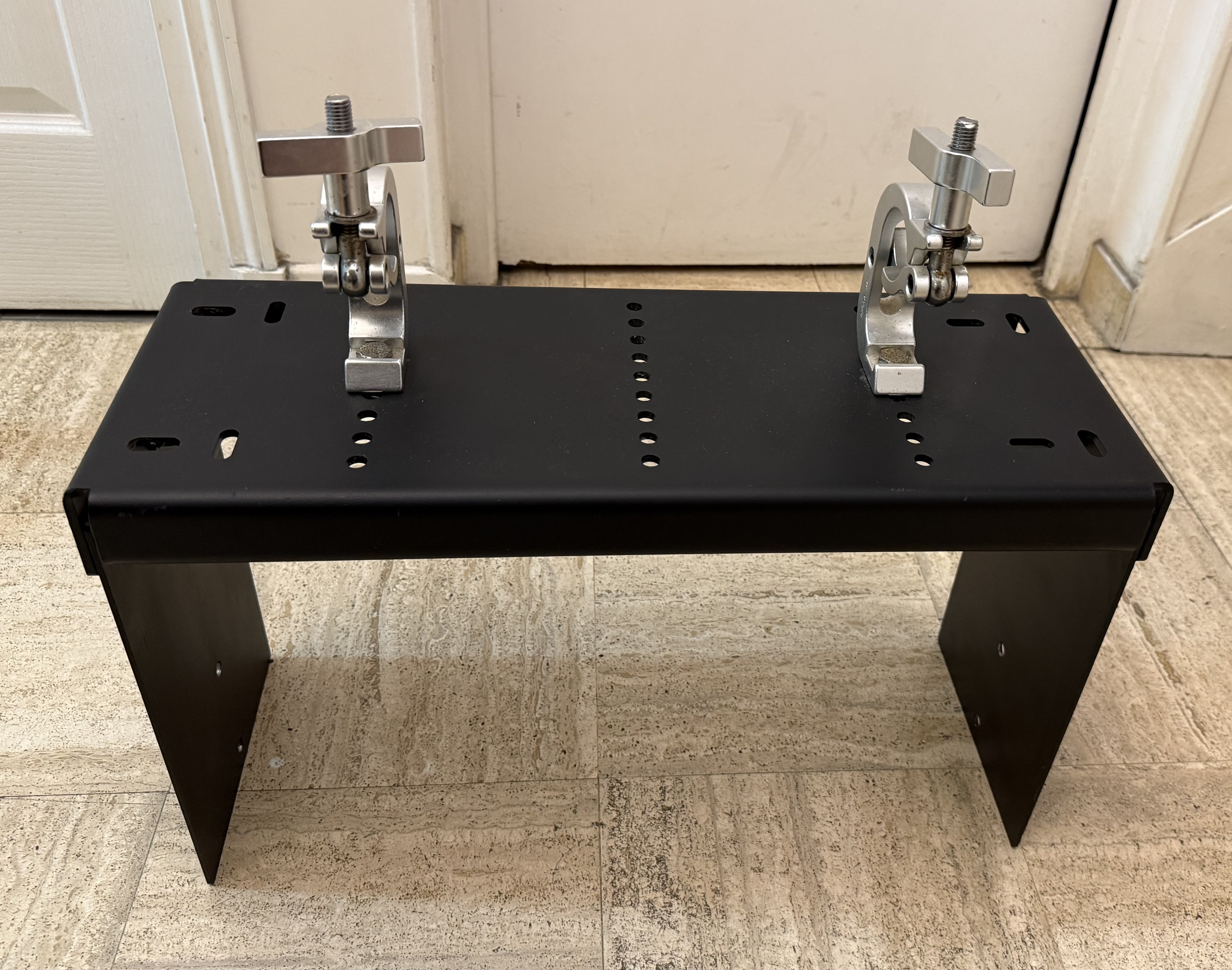 Lyre D'accroche Nexo P12 sous L15 état neuf