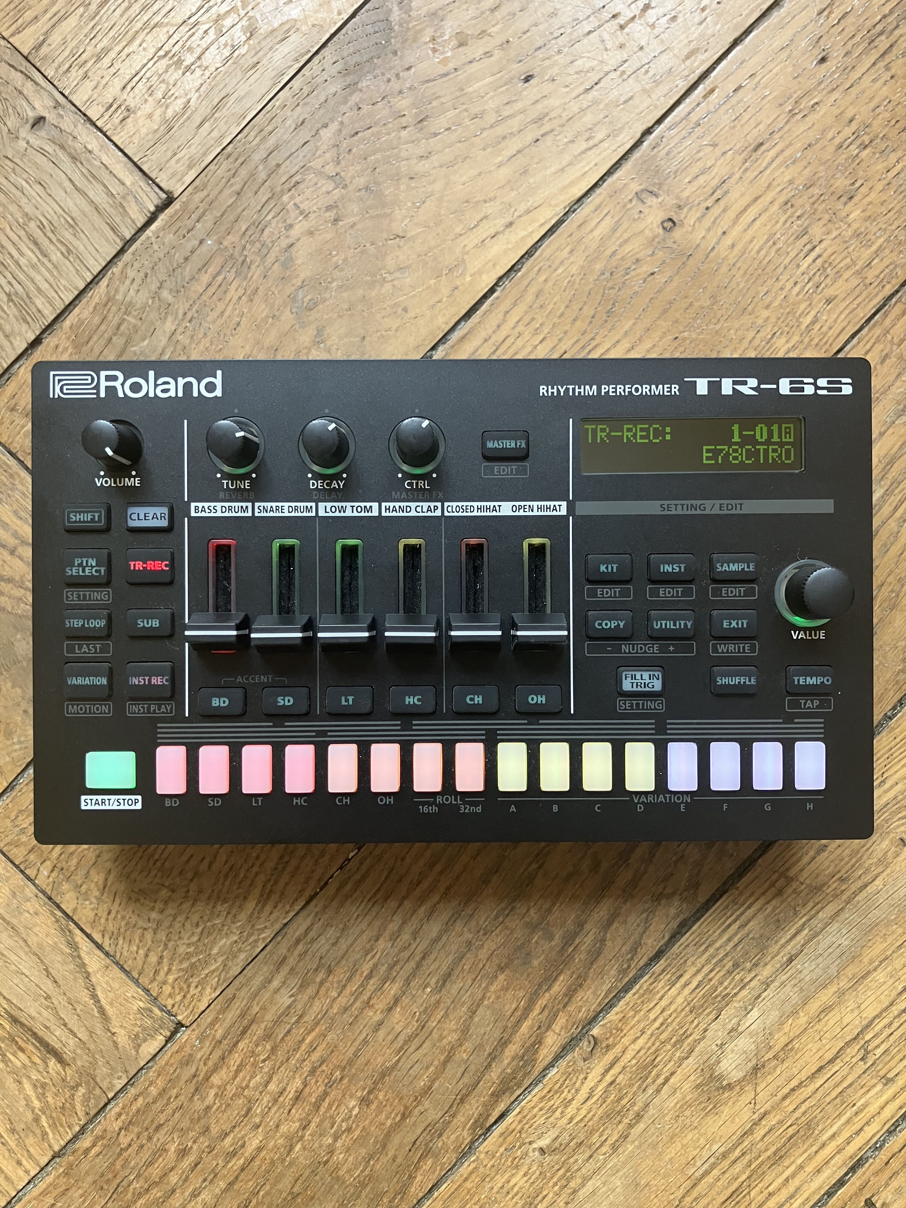 Vends Roland TR-6S