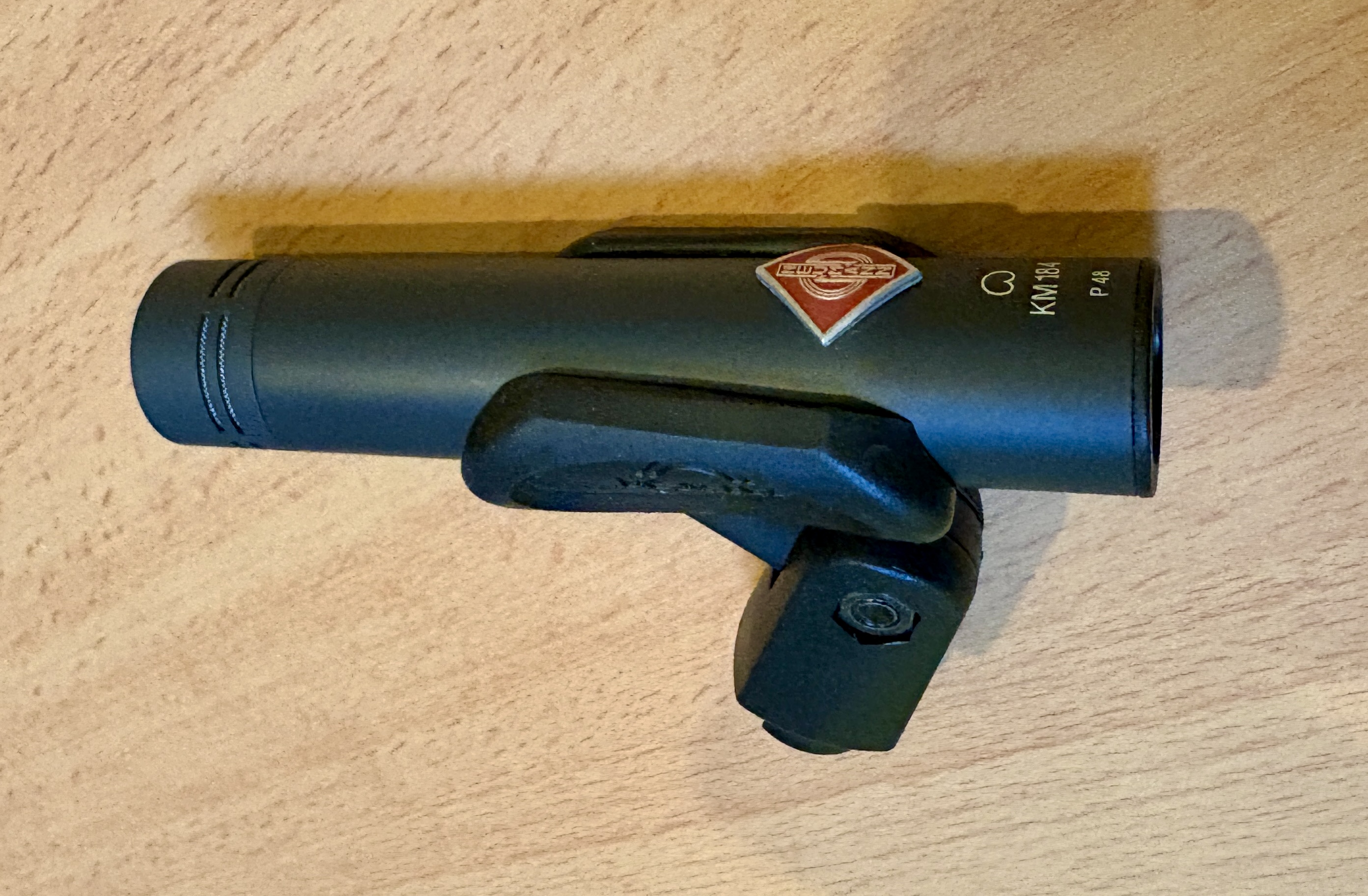 vds Neumann KM 184 MT noir - excellent état