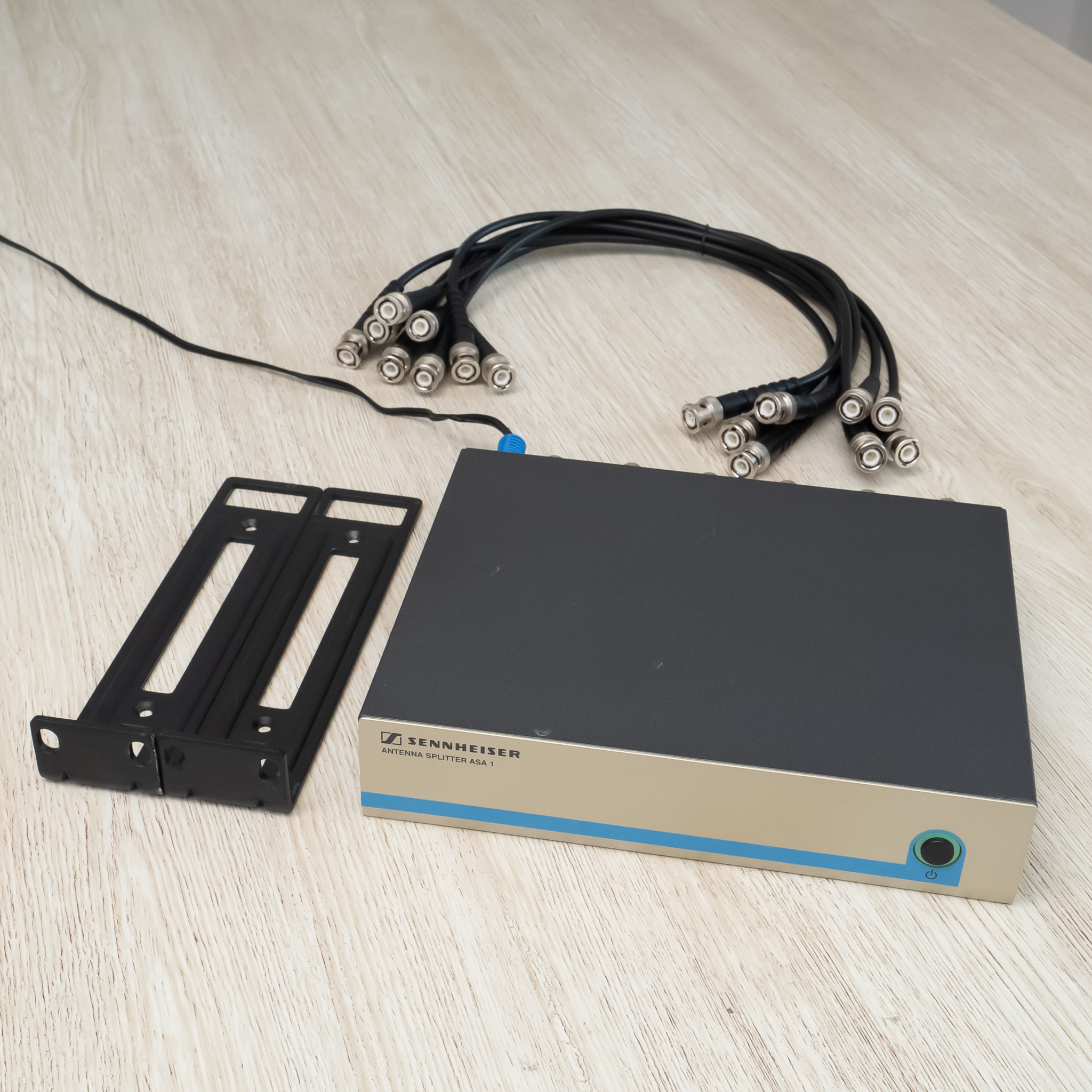 Vendons splitter d'antennes Sennheiser ASA 1