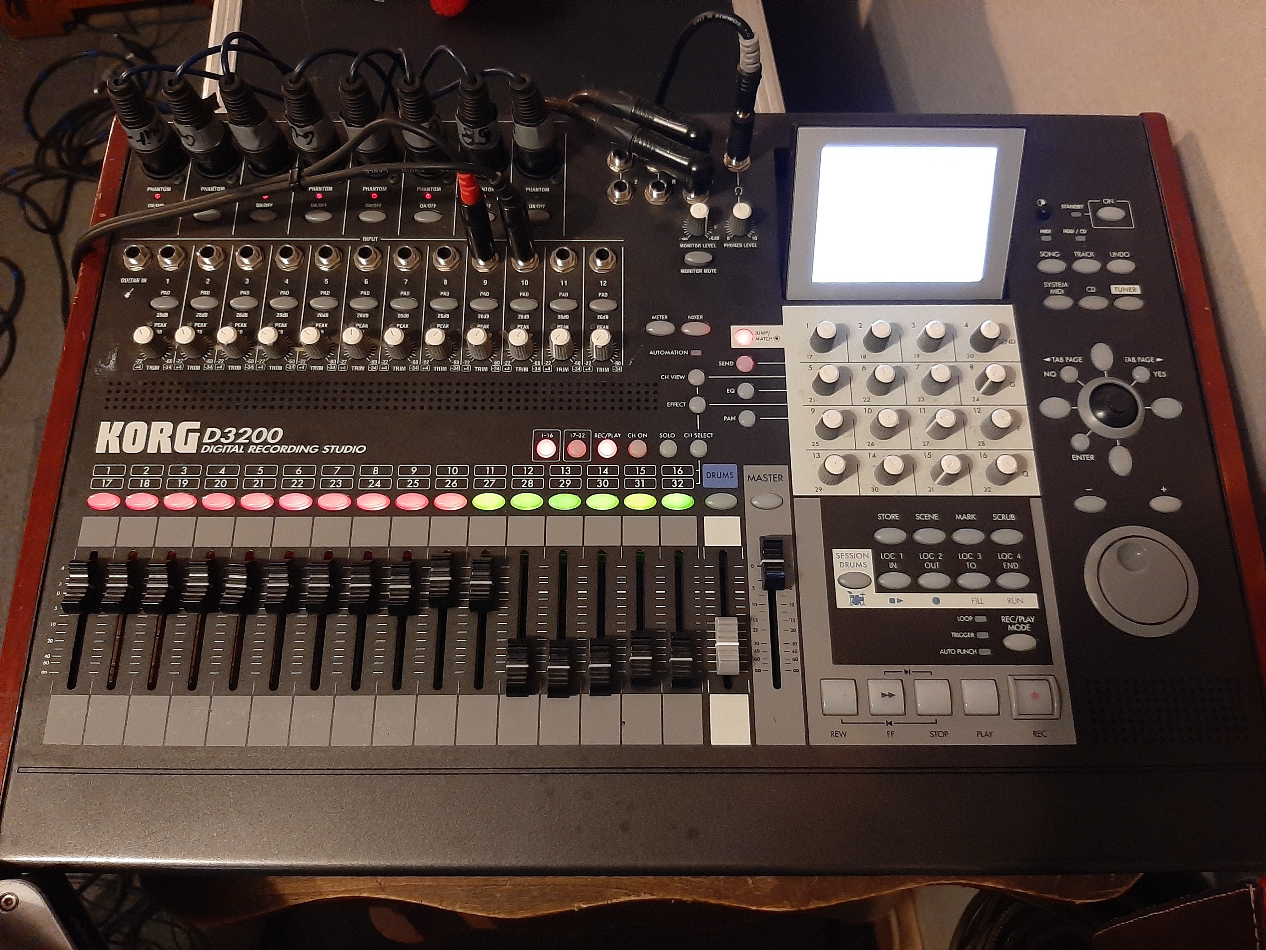 Vends enregistreur multipistes Korg D3200