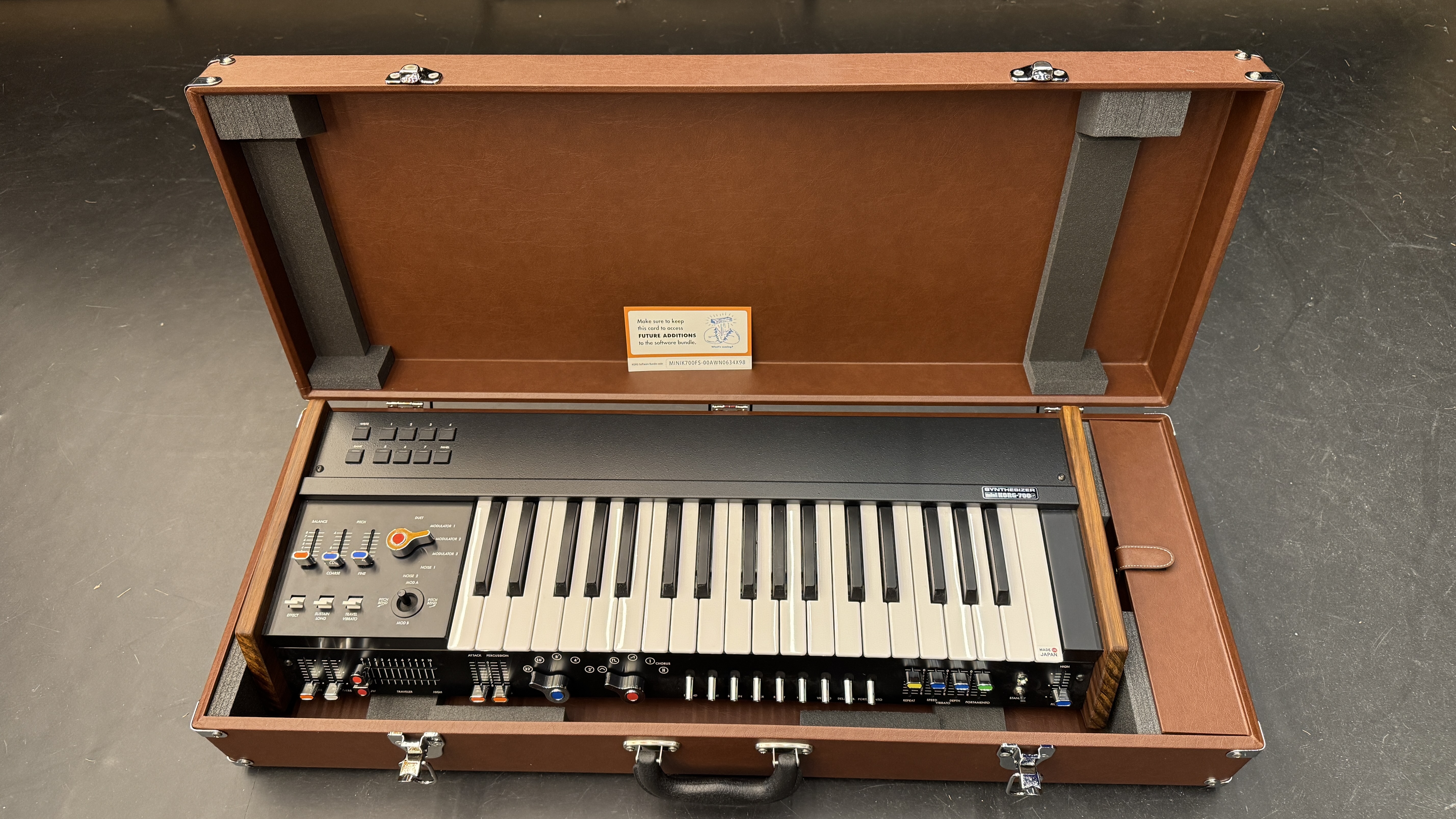 minikorg 700FS comme neuf