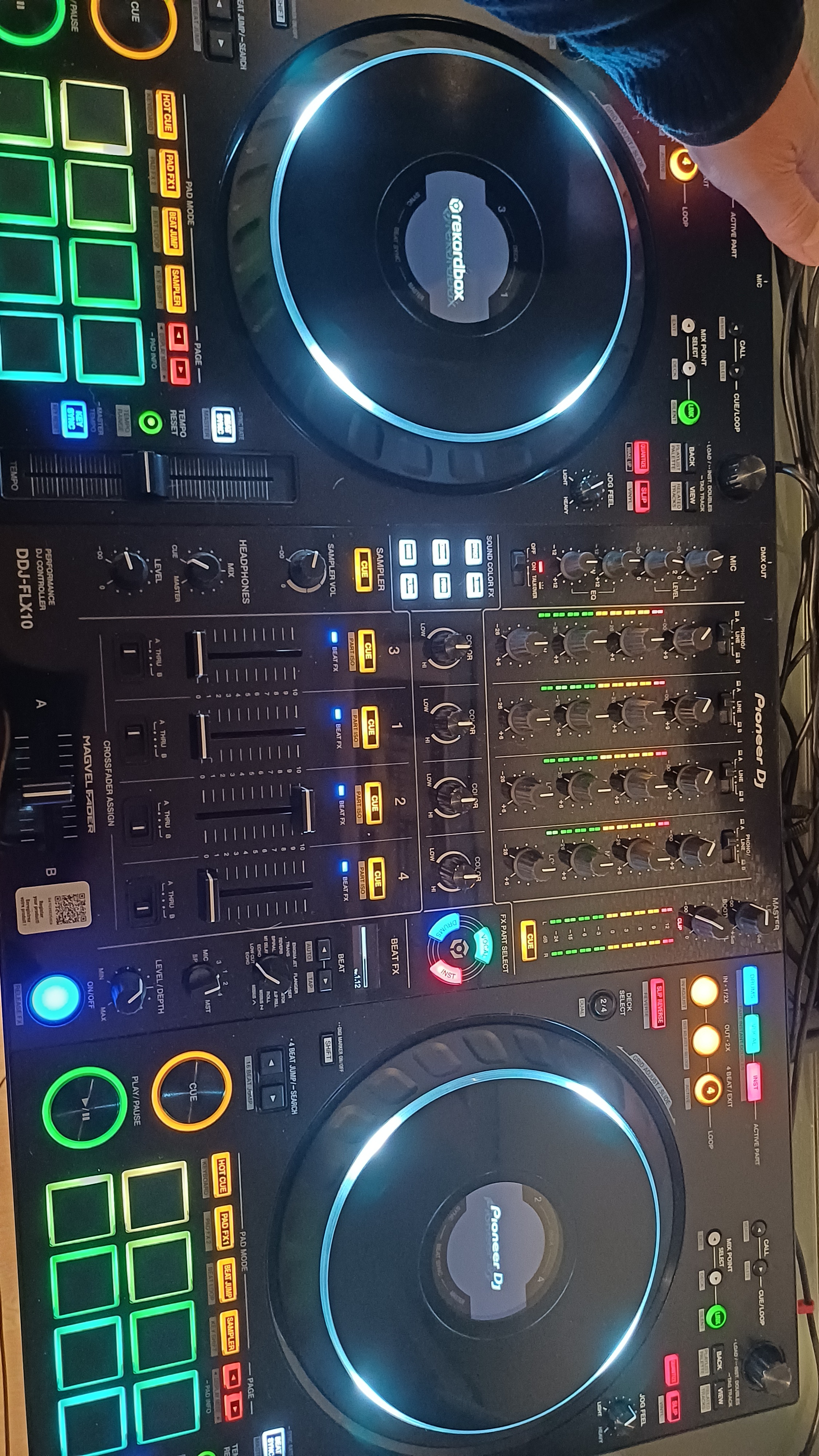 Pioneer DDJ-FLX10 + Flycase – sous Garantie