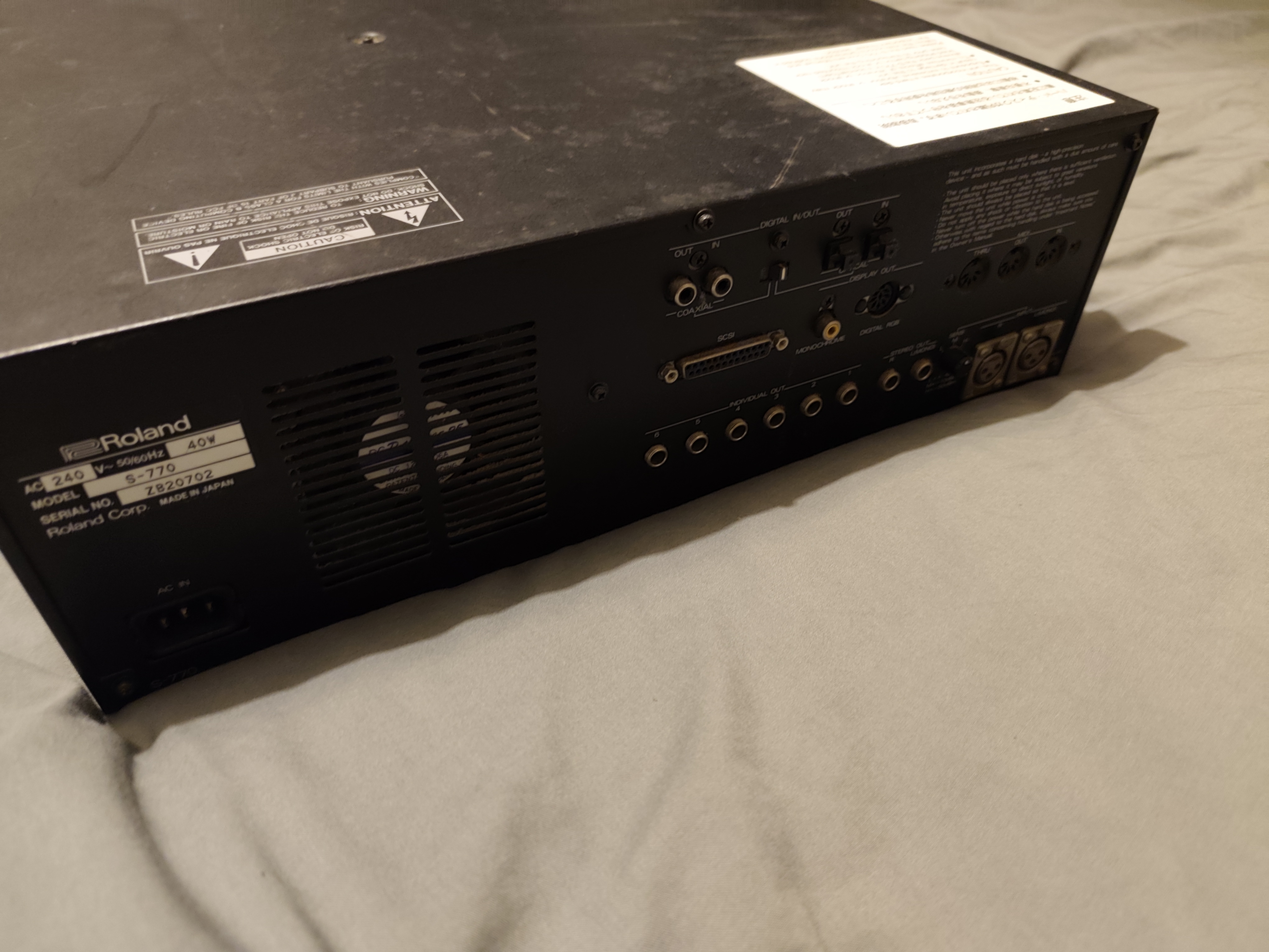 Roland S-770 (28274)