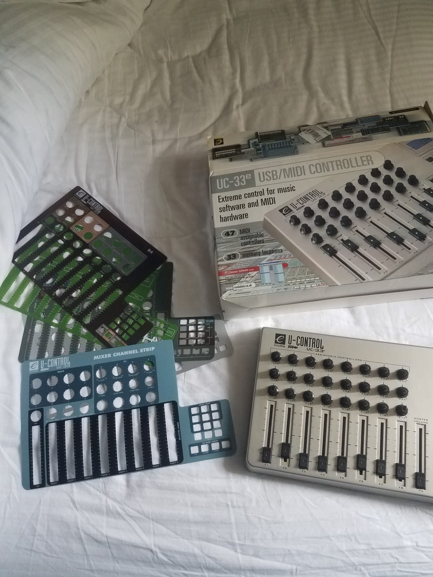 Contrôleur midi uc33 