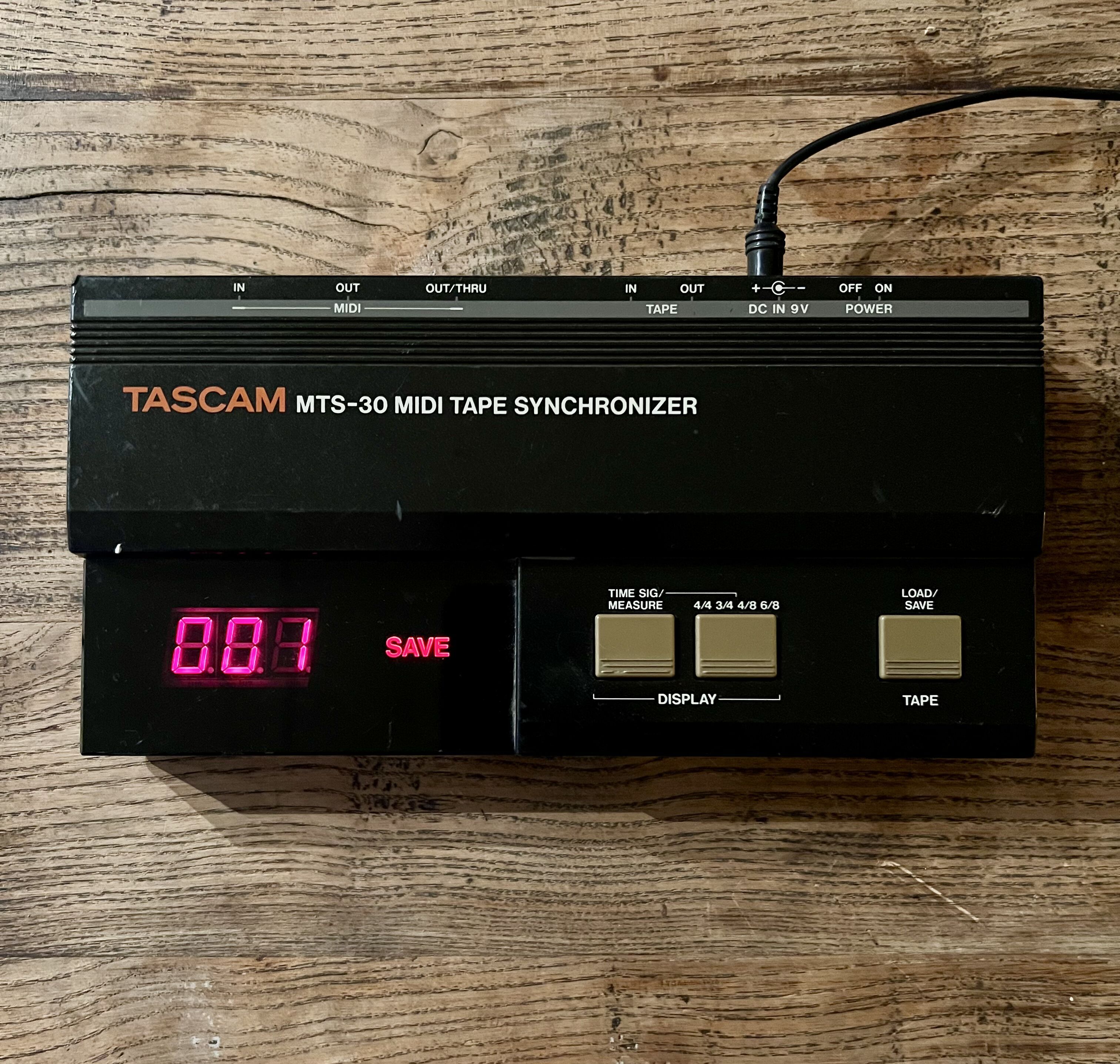 Vends synchro SMPTE/MIDI Tascam MTS 30 avec alimentation d'origine - TBE