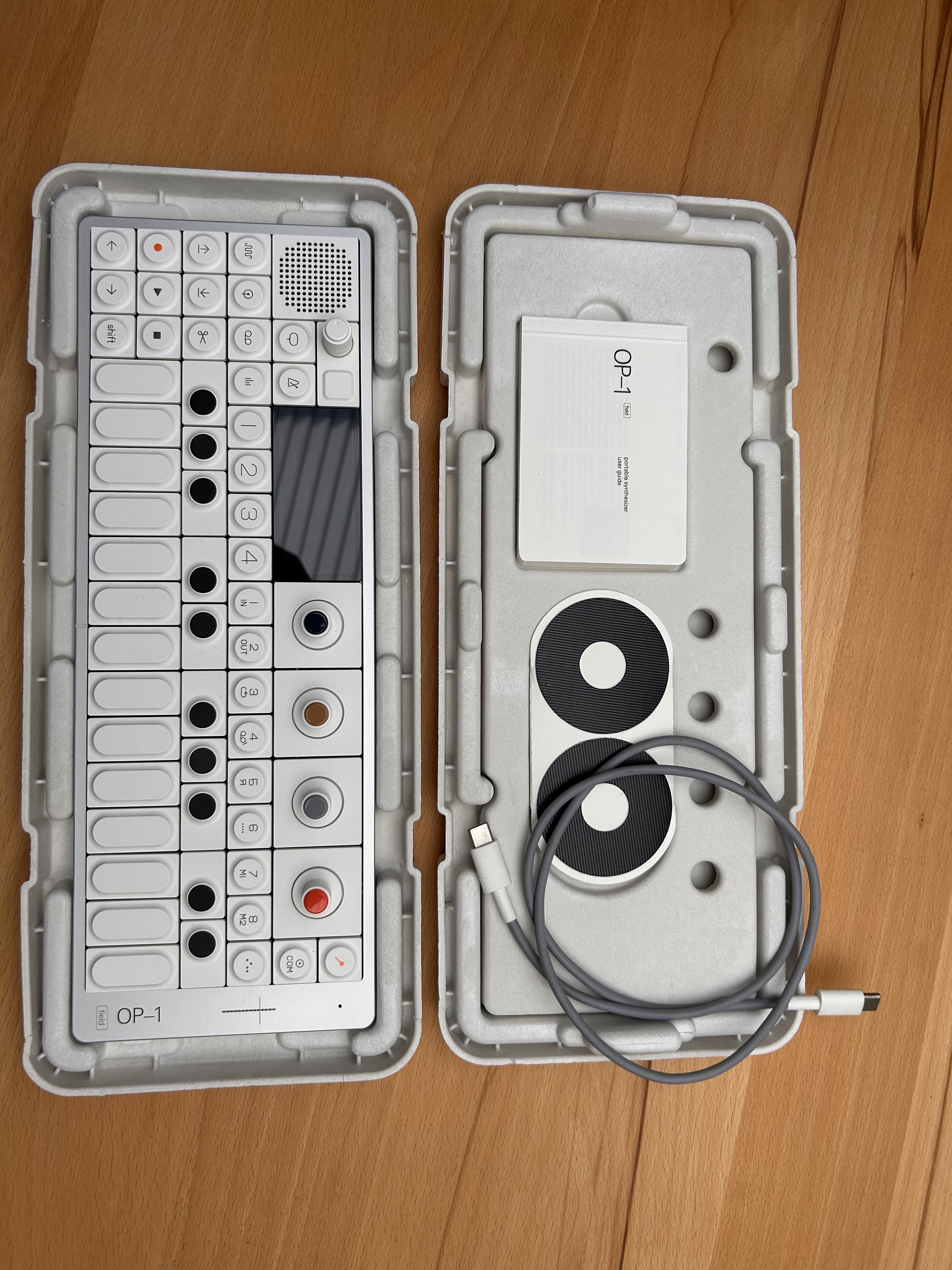 OP1 Field comme neuf