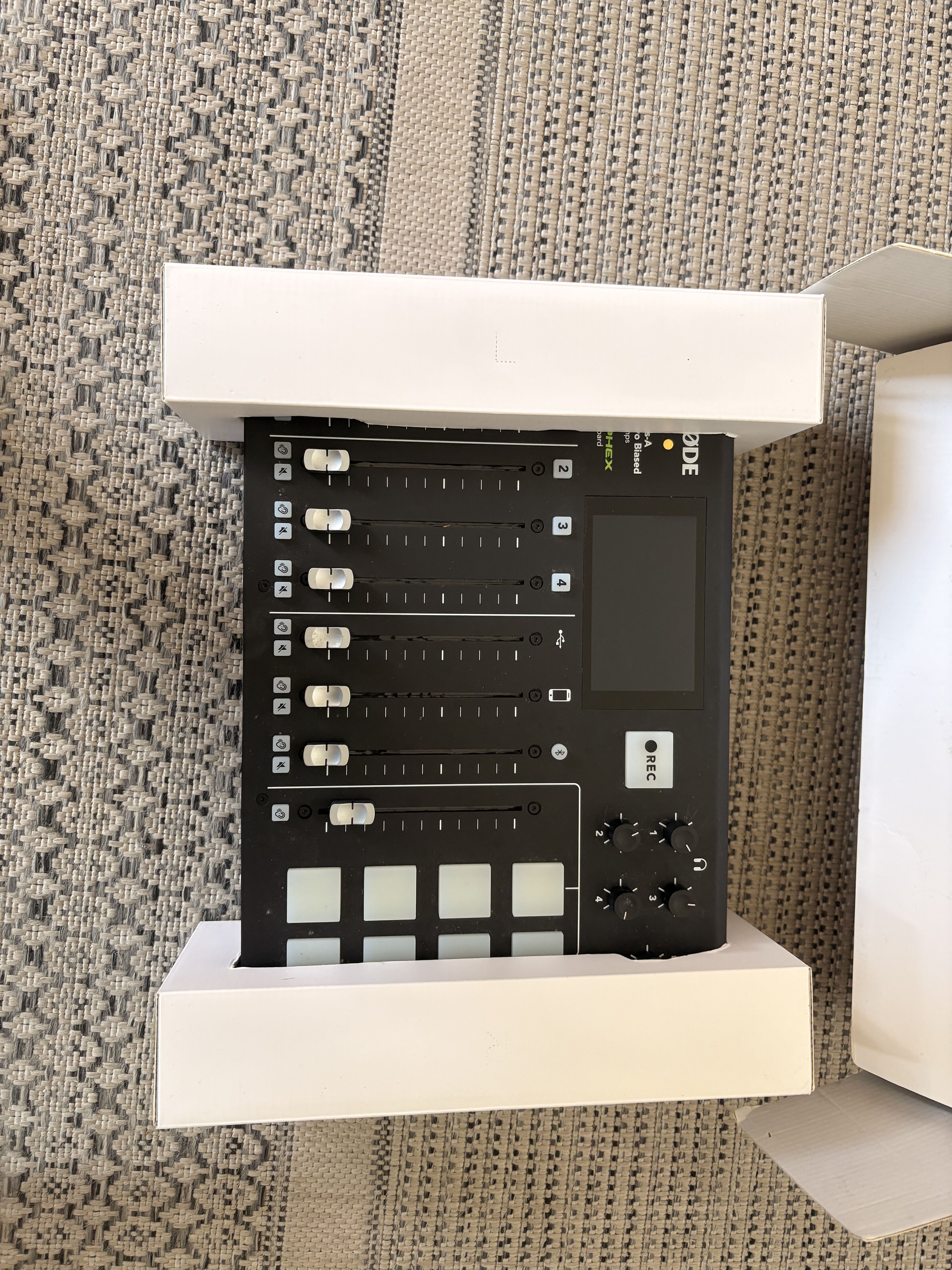 Vend RODE RØDECaster Pro