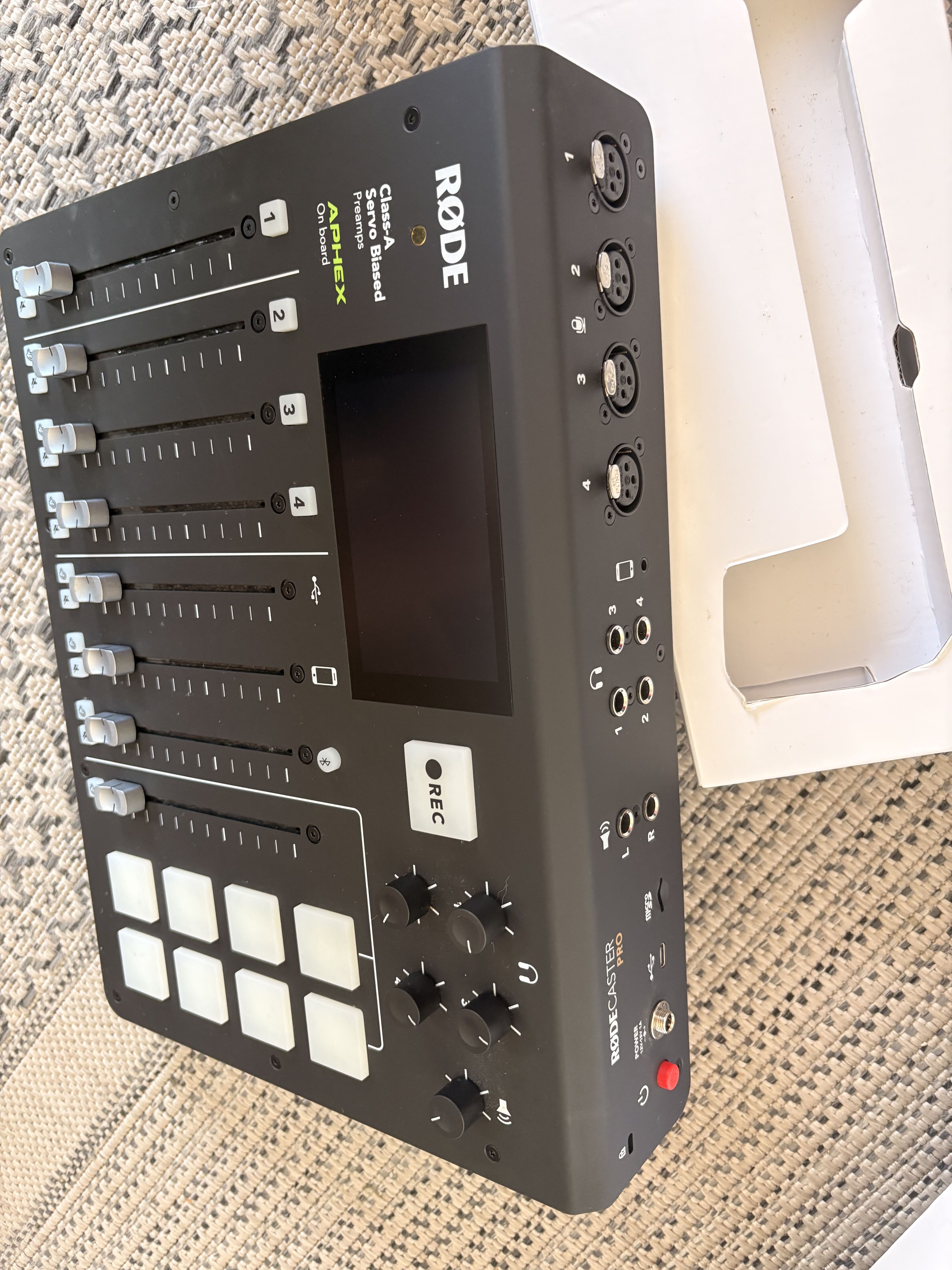 RODE RØDECaster Pro (64373)