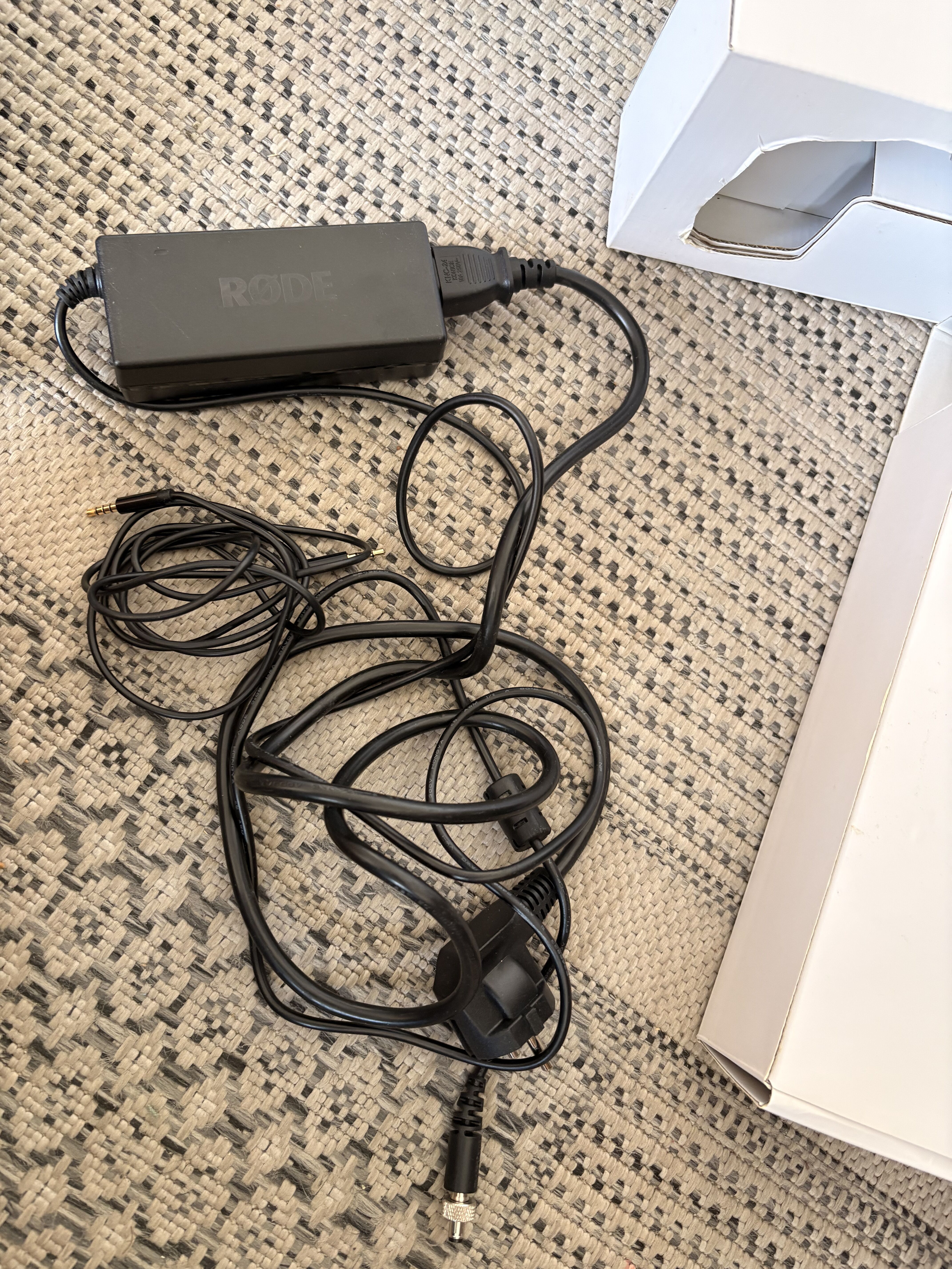 RODE RØDECaster Pro (1587)
