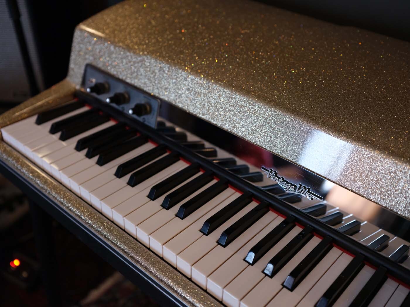 Vintage Vibe Electrique V64 (7723)