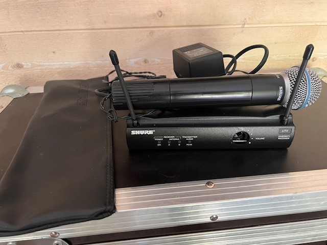 vends shure beta58A ut4 modèle 2009