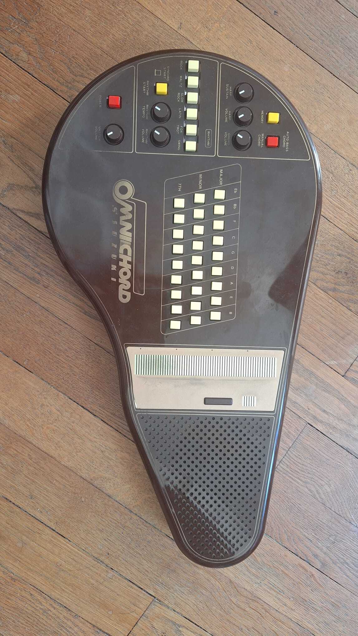 Vends Omnichord OM 27 