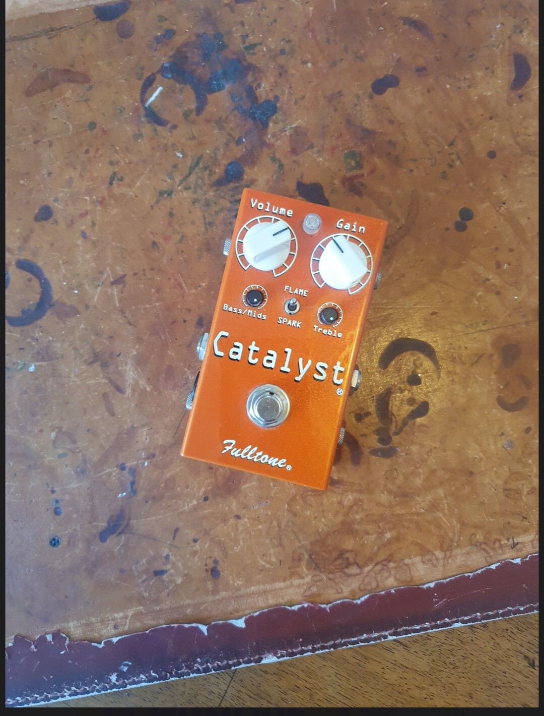Vends Catalyst Fuzz parfait état. 
