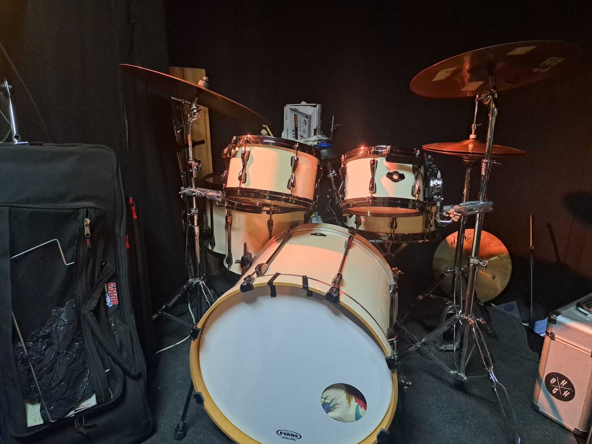 TAMA Superstar Hyperdrive 6 fûts Sugar White 