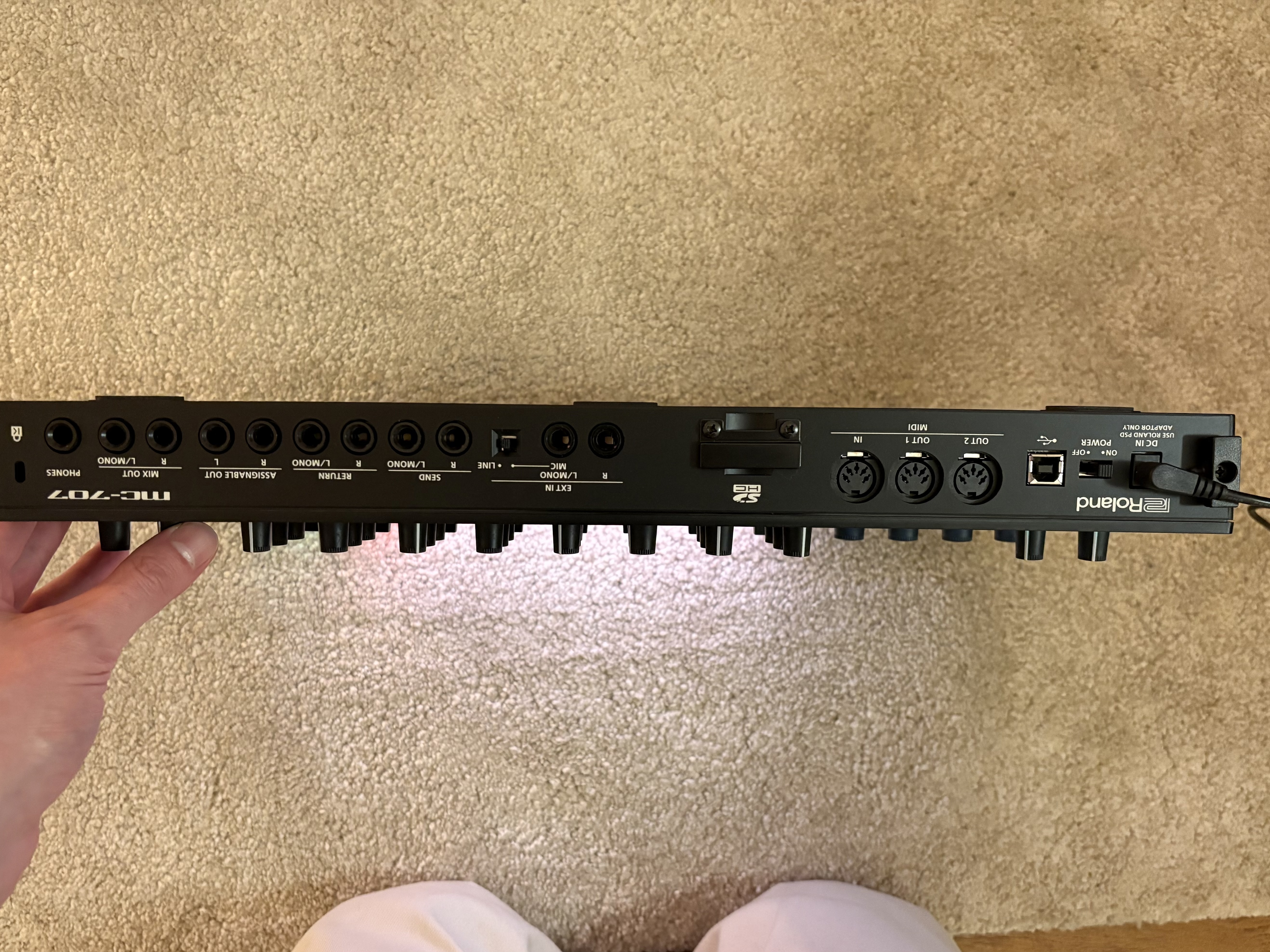 Roland MC-707 (33803)