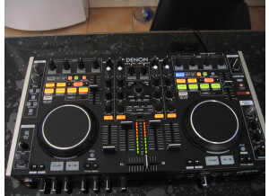 Denon DJ DN-MC6000 (63803)